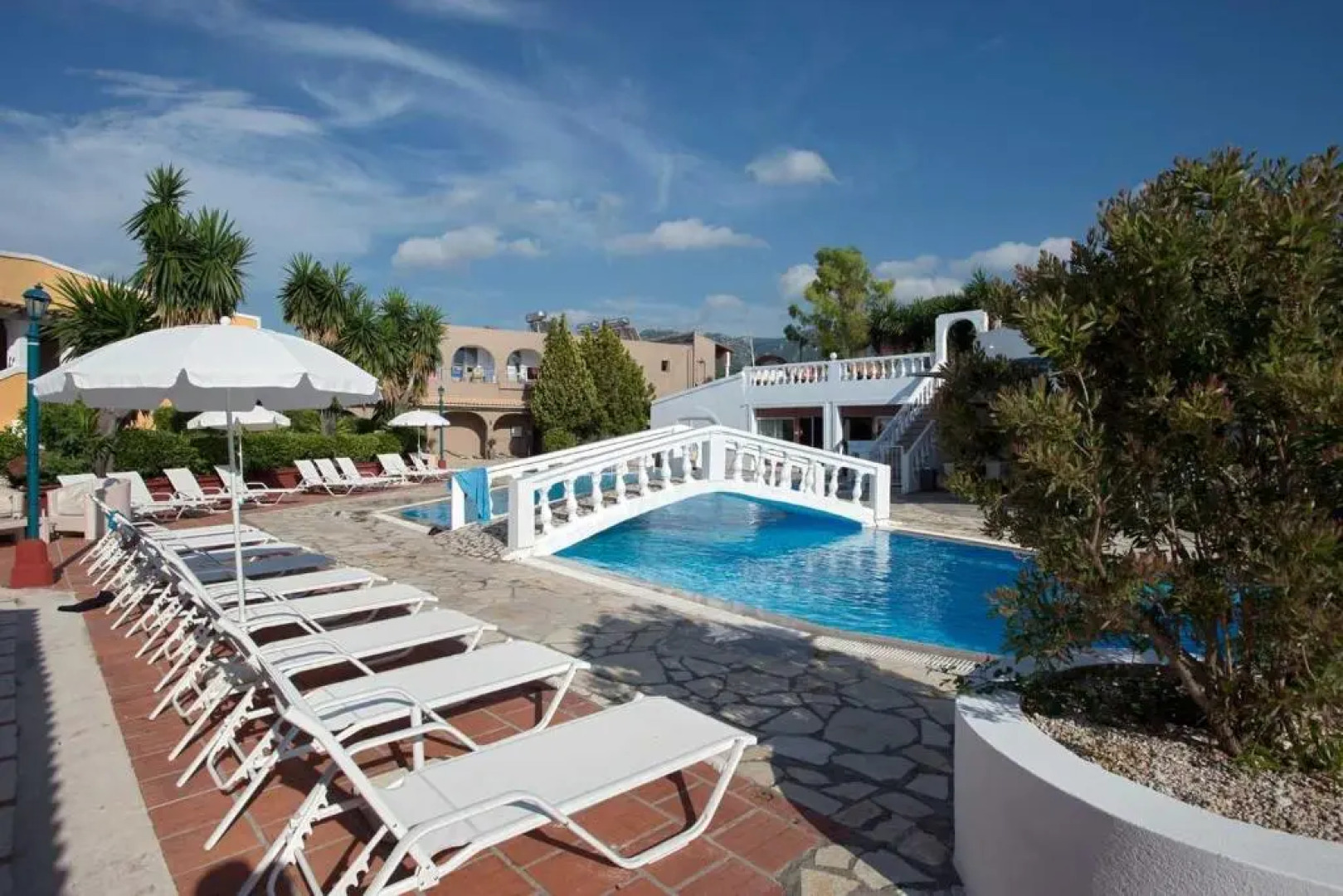 Bristol Residence ( B.Lagoon)