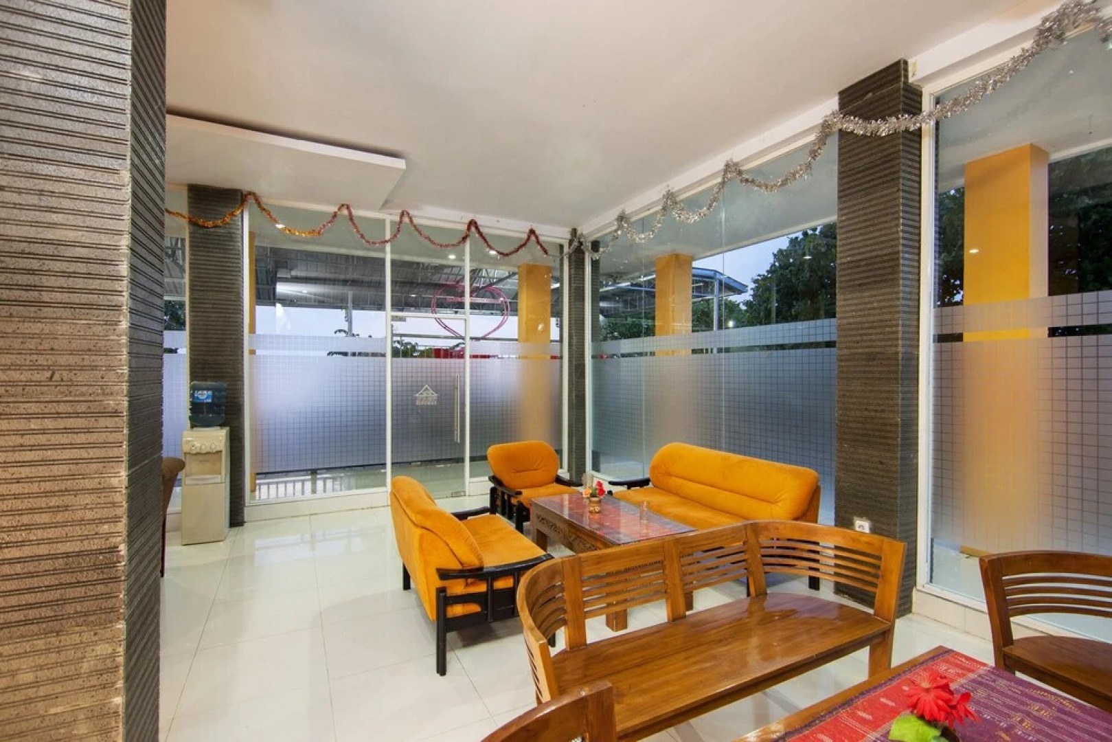 Prima Hotel by OYO Rooms