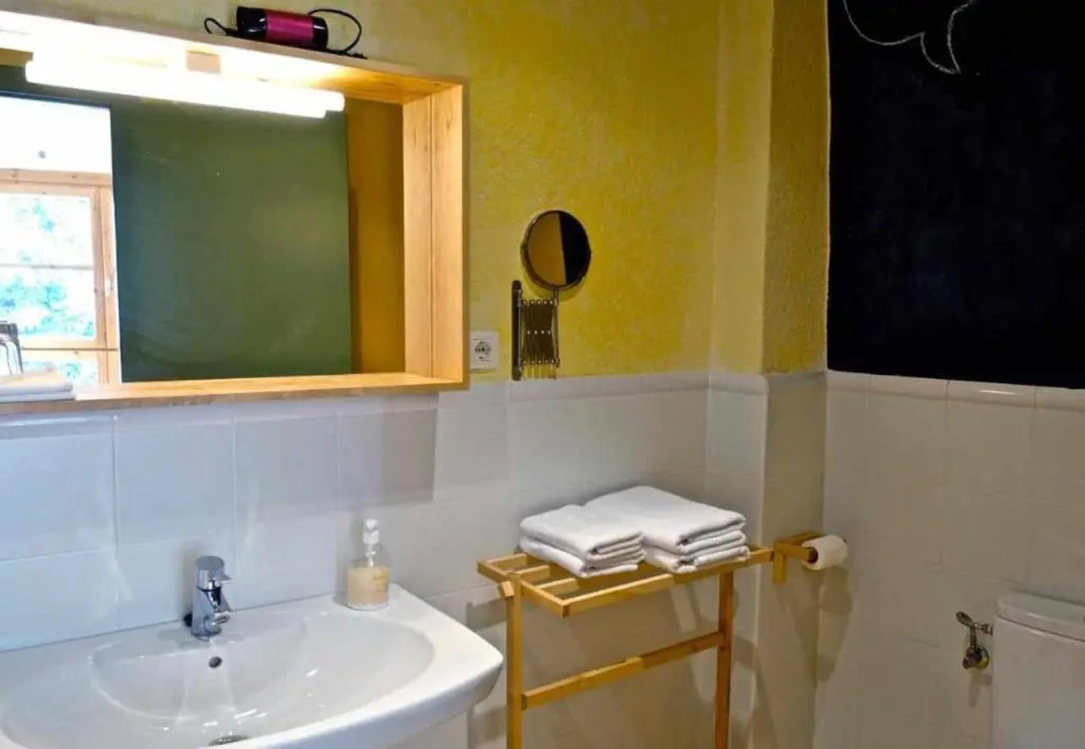 Hotel rural HD Riudebitlles - art i allotjament