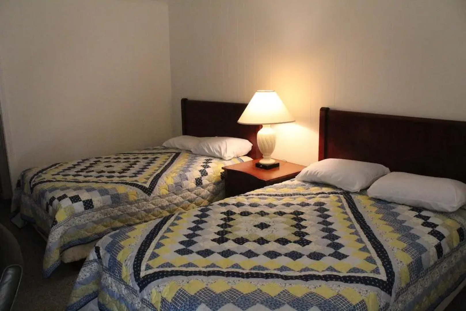 New River Inn and Cabins