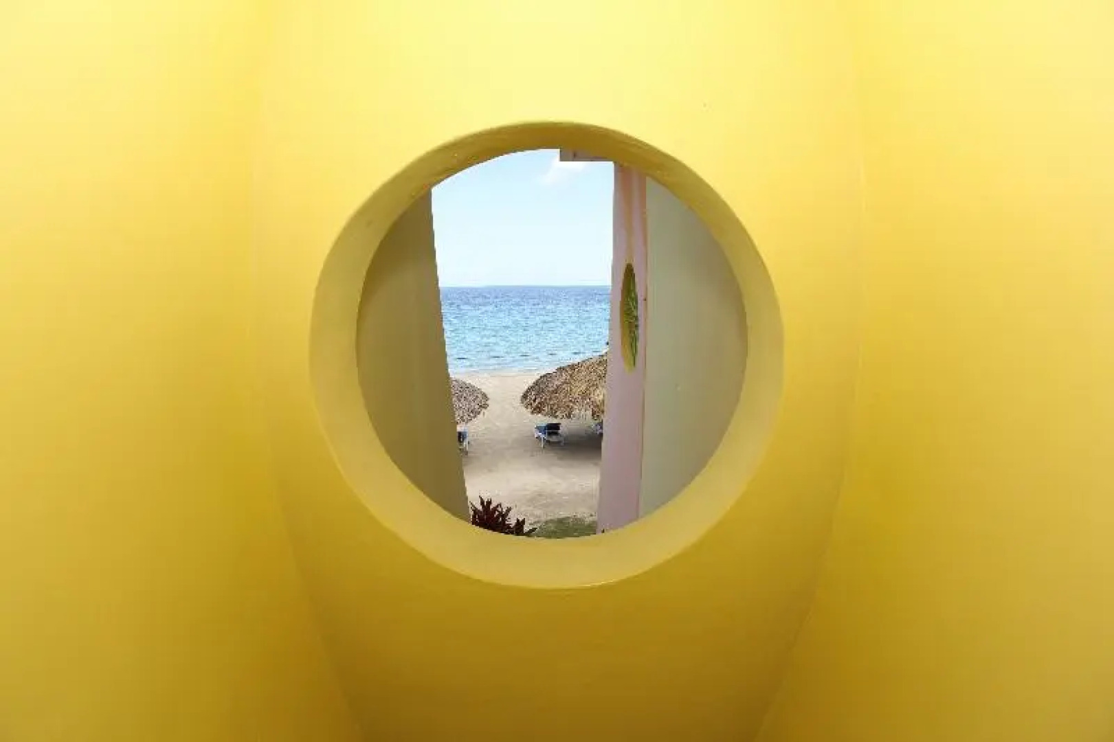 Foote Prints on the Sands Hotel