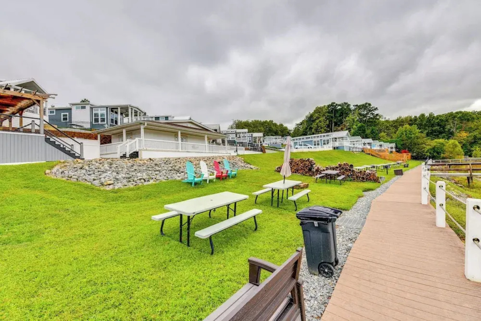 Pool Access + Views: Serene Cottage at Lake Norman