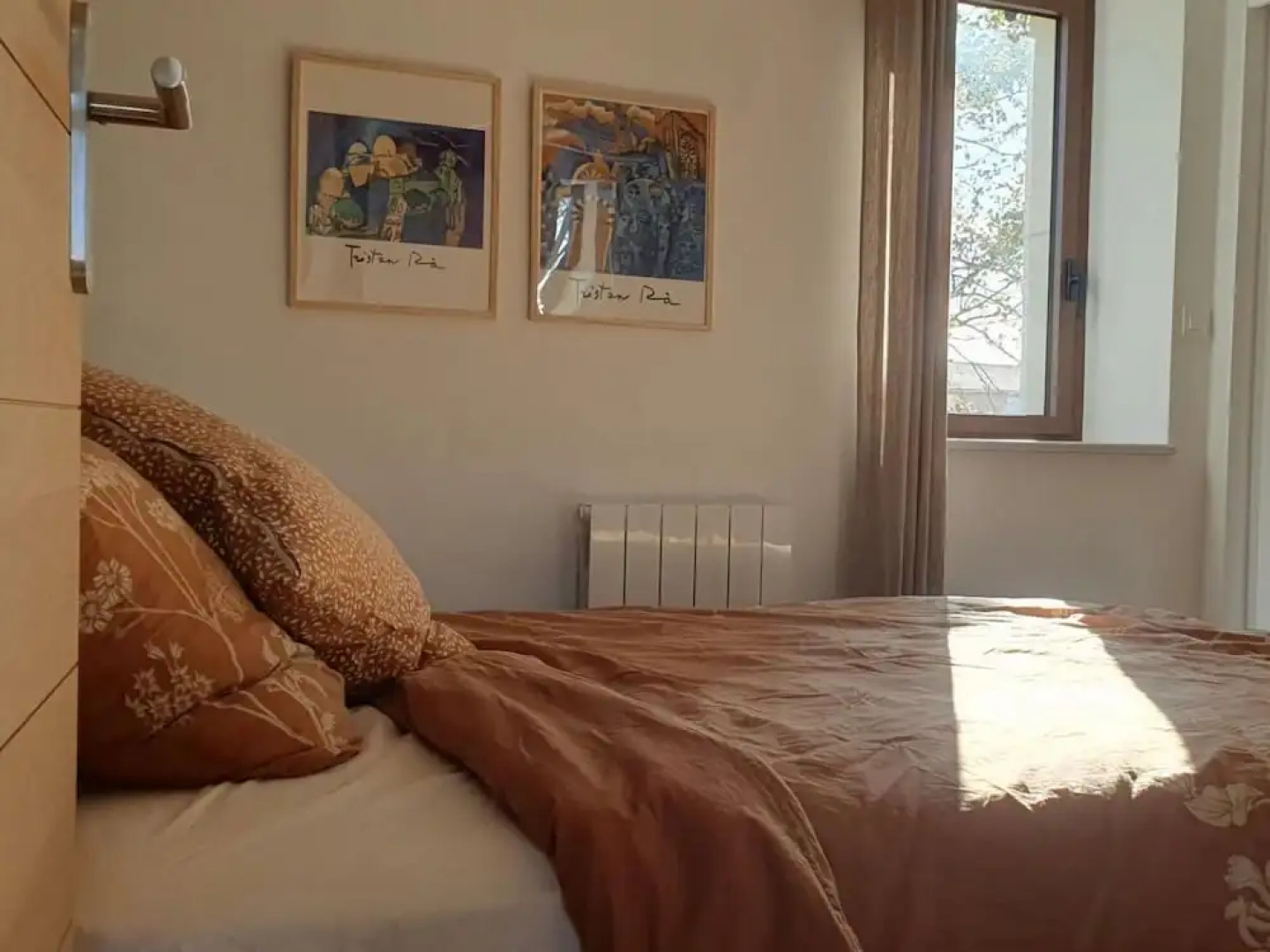 Bright, Modern Loft Comfortable Vacation Home