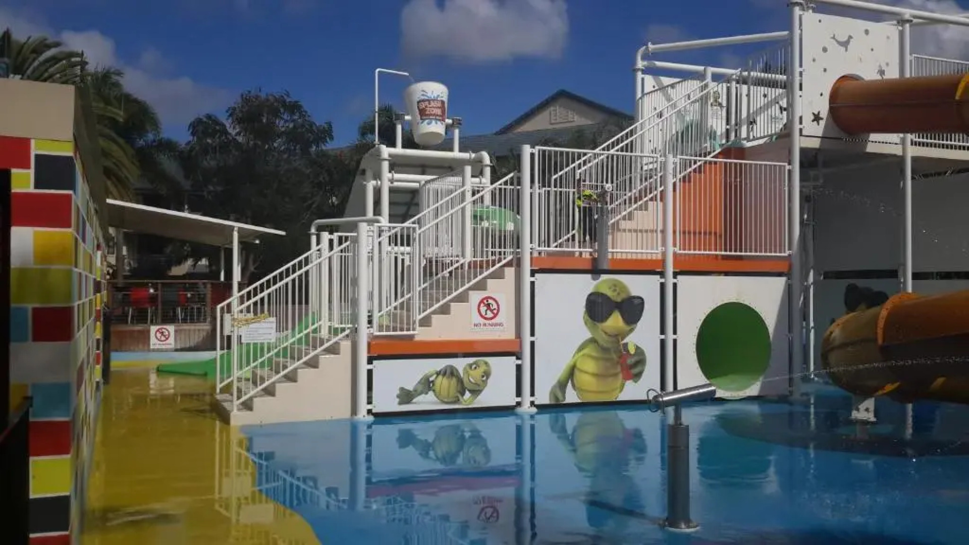 Mermaid Beach Apartment