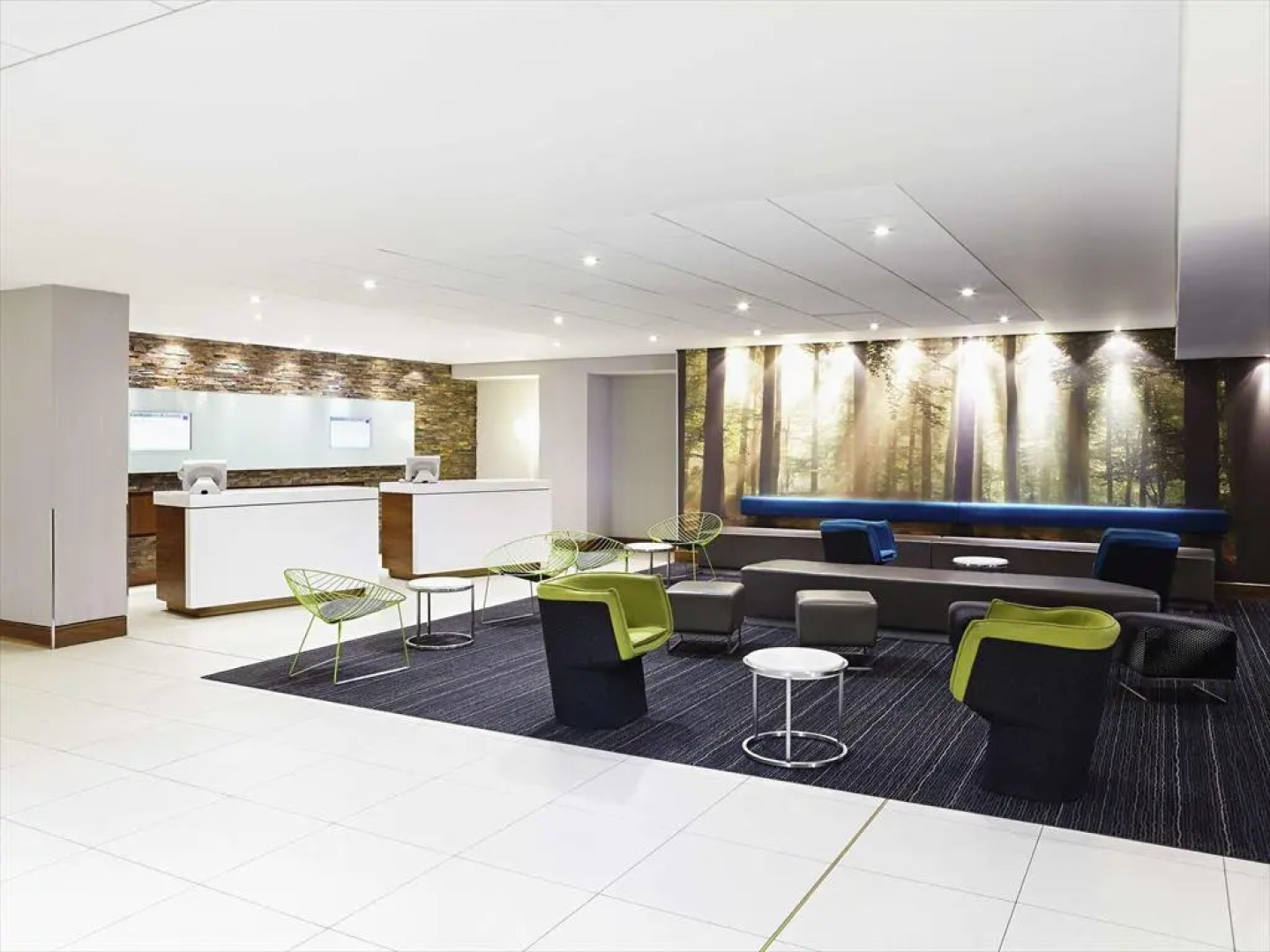 Novotel London West