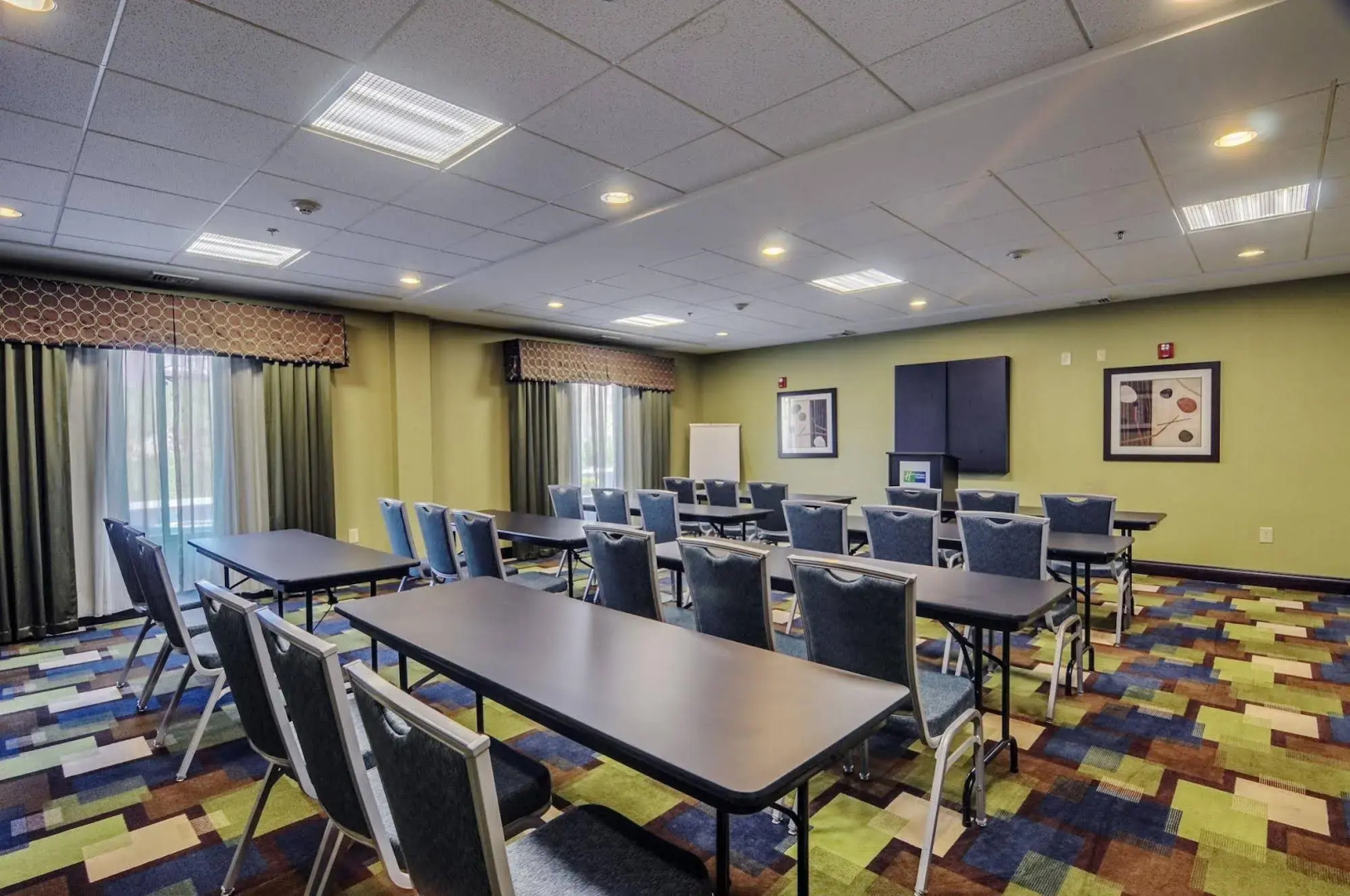 Holiday Inn Express and Suites Wytheville by IHG