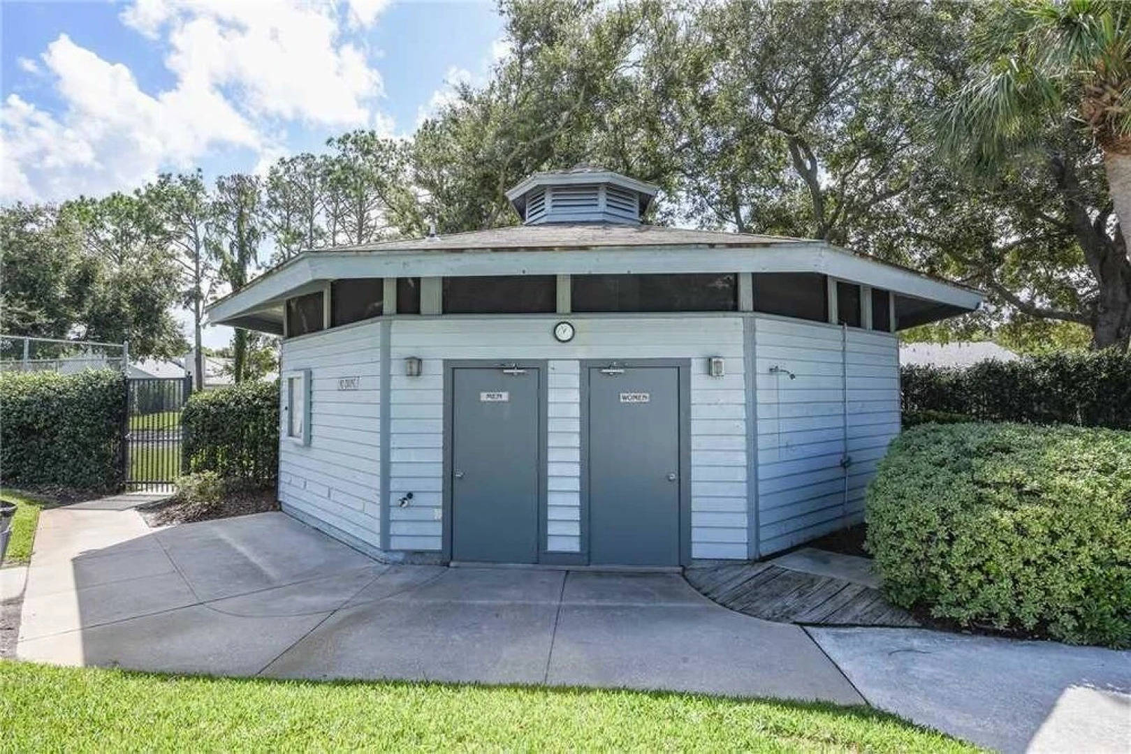 L'Atrium 2779 - Two Bedroom Home