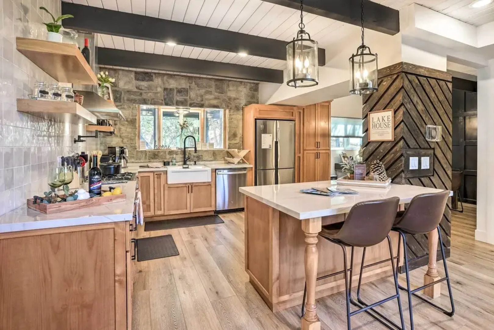 Luxe Timberland Villa w/ Lake Arrowhead Access!