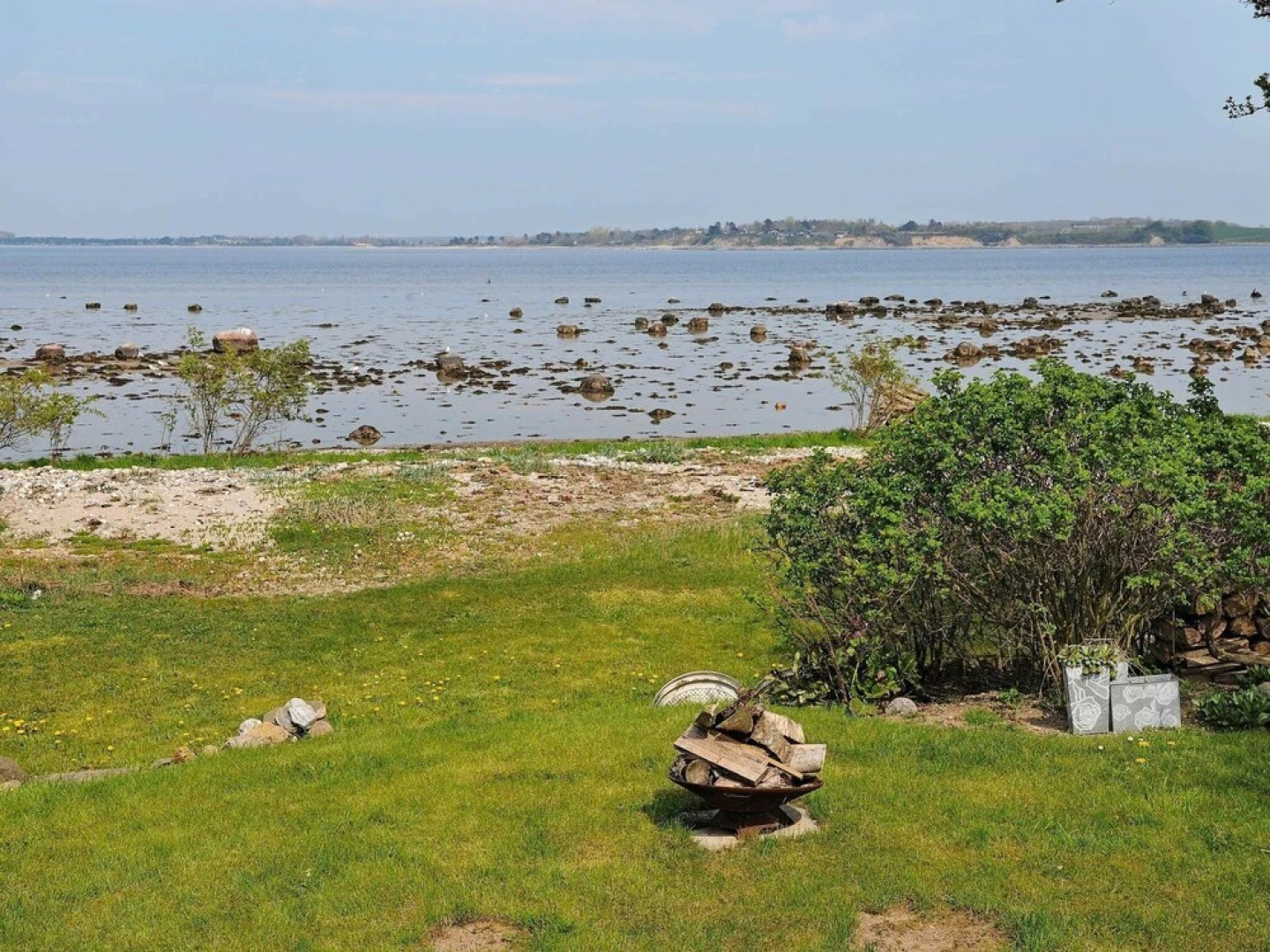 Rustic Holiday Home in Mesinge With Ocean View