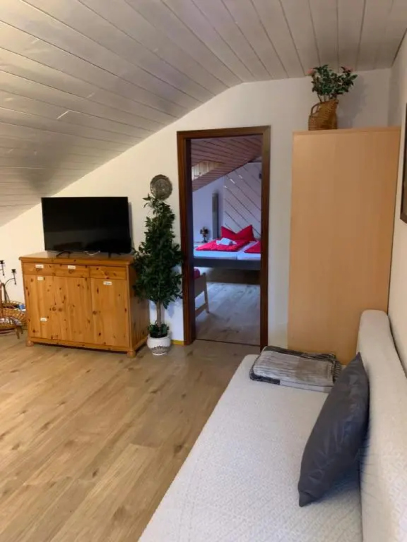 Gemütliche 2.5 Zimmer Wohnung mit Garten
