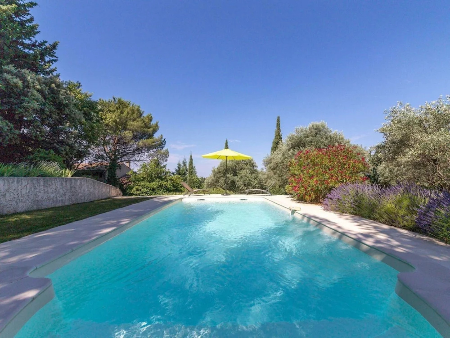 Alluring Holiday Home in Seguret With Private Swimming Pool