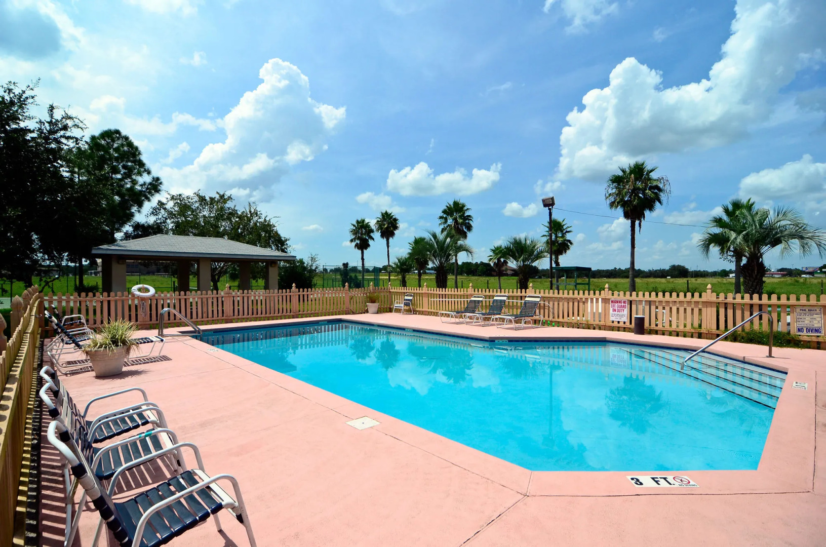Rodeway Inn & Suites Haines City - Winter Haven
