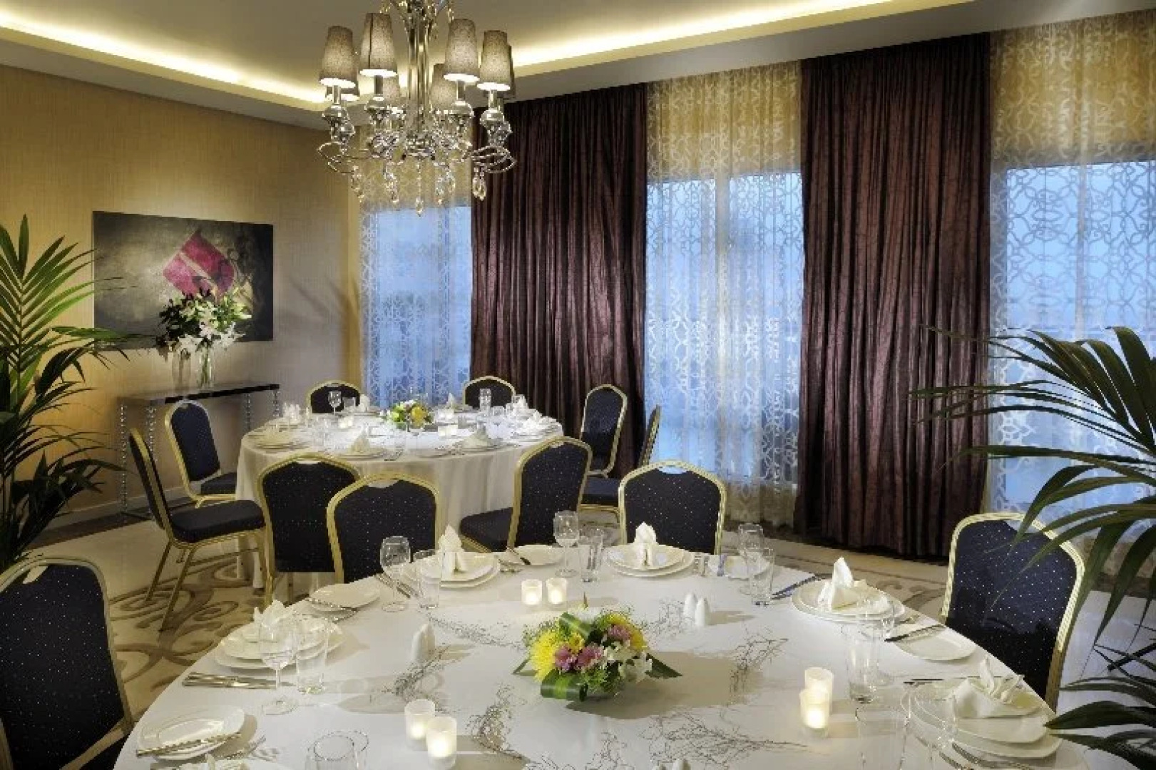 Отель Ramada by Wyndham Downtown Dubai