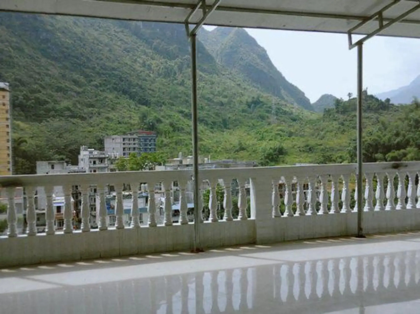 Heyuan Yangsheng Apartment