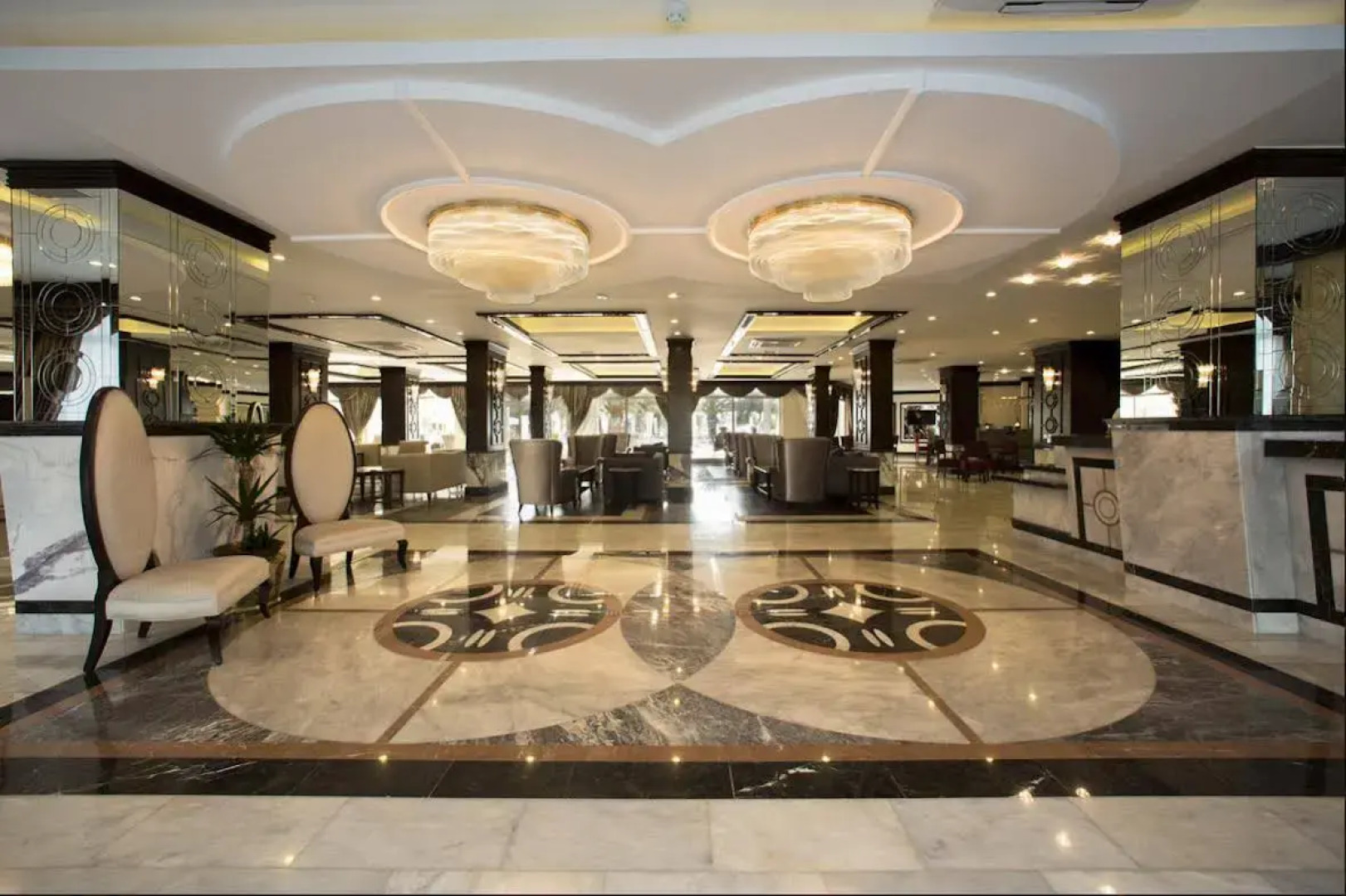 Le Monde Beach Resort & Spa