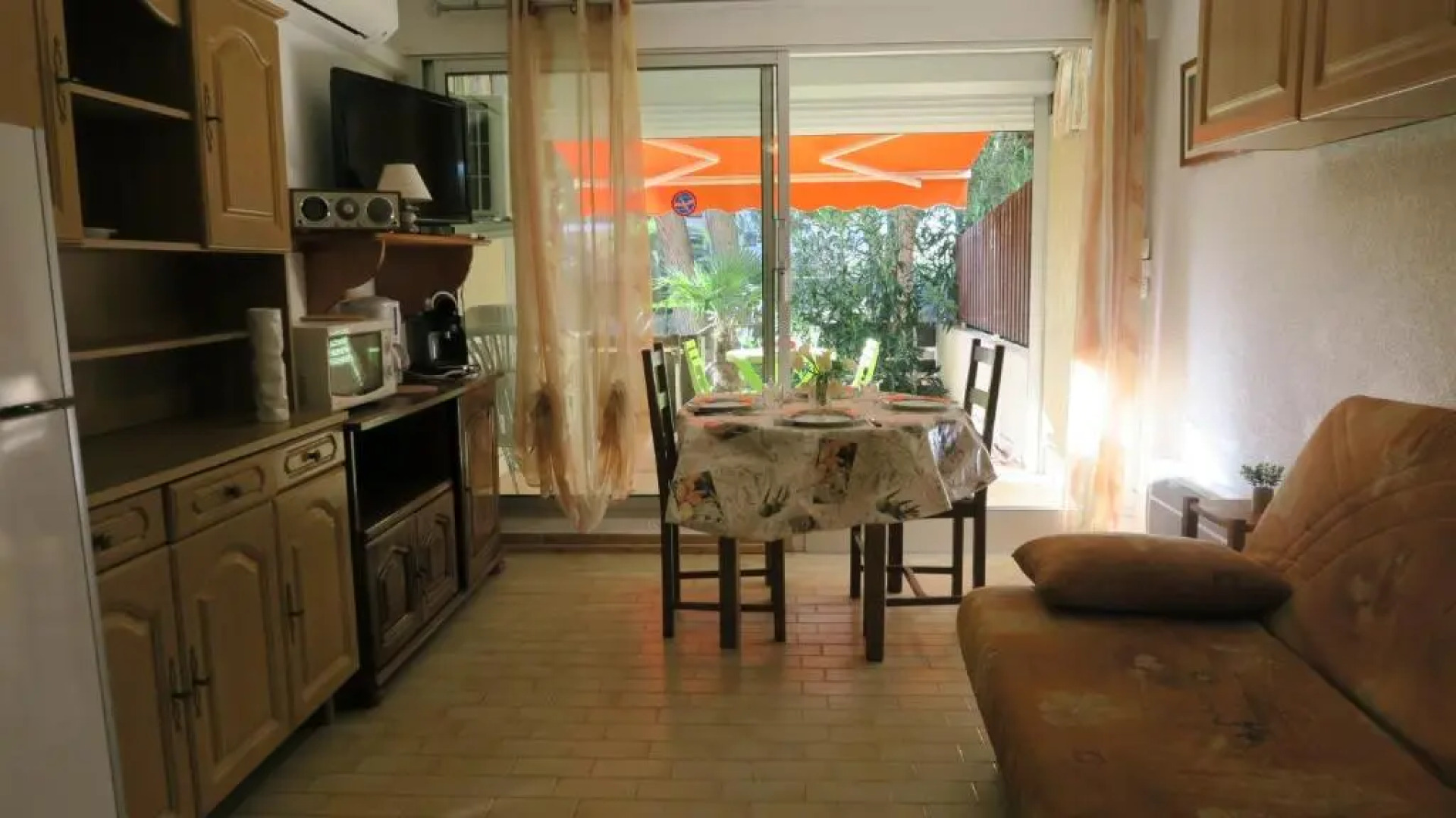 Studio 4 Couchages Avec Grande Terrasse En Rez-De-Jardin À Deux Pas Des Plages