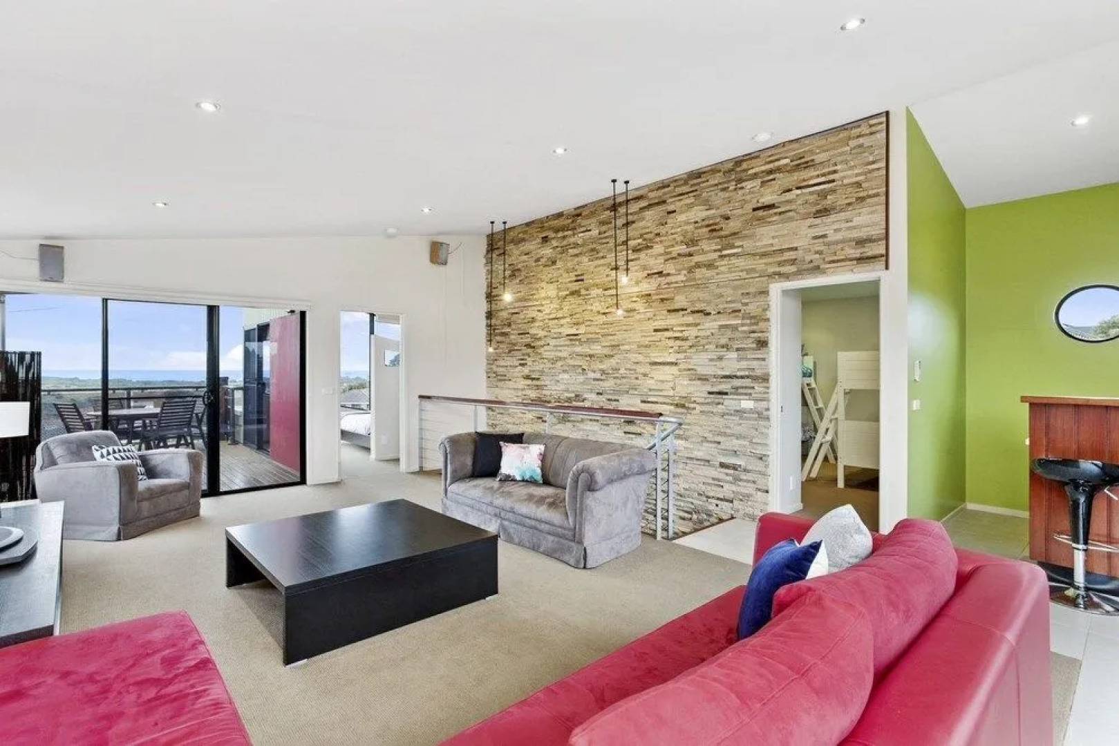 Ocean Views On Nicholson