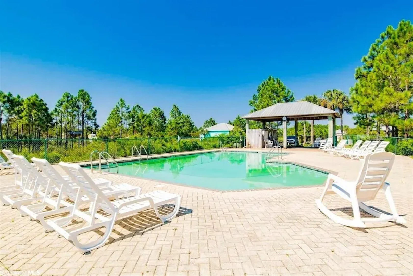 The Rookery Iii 7001 3 Bedroom Cottage by RedAwning