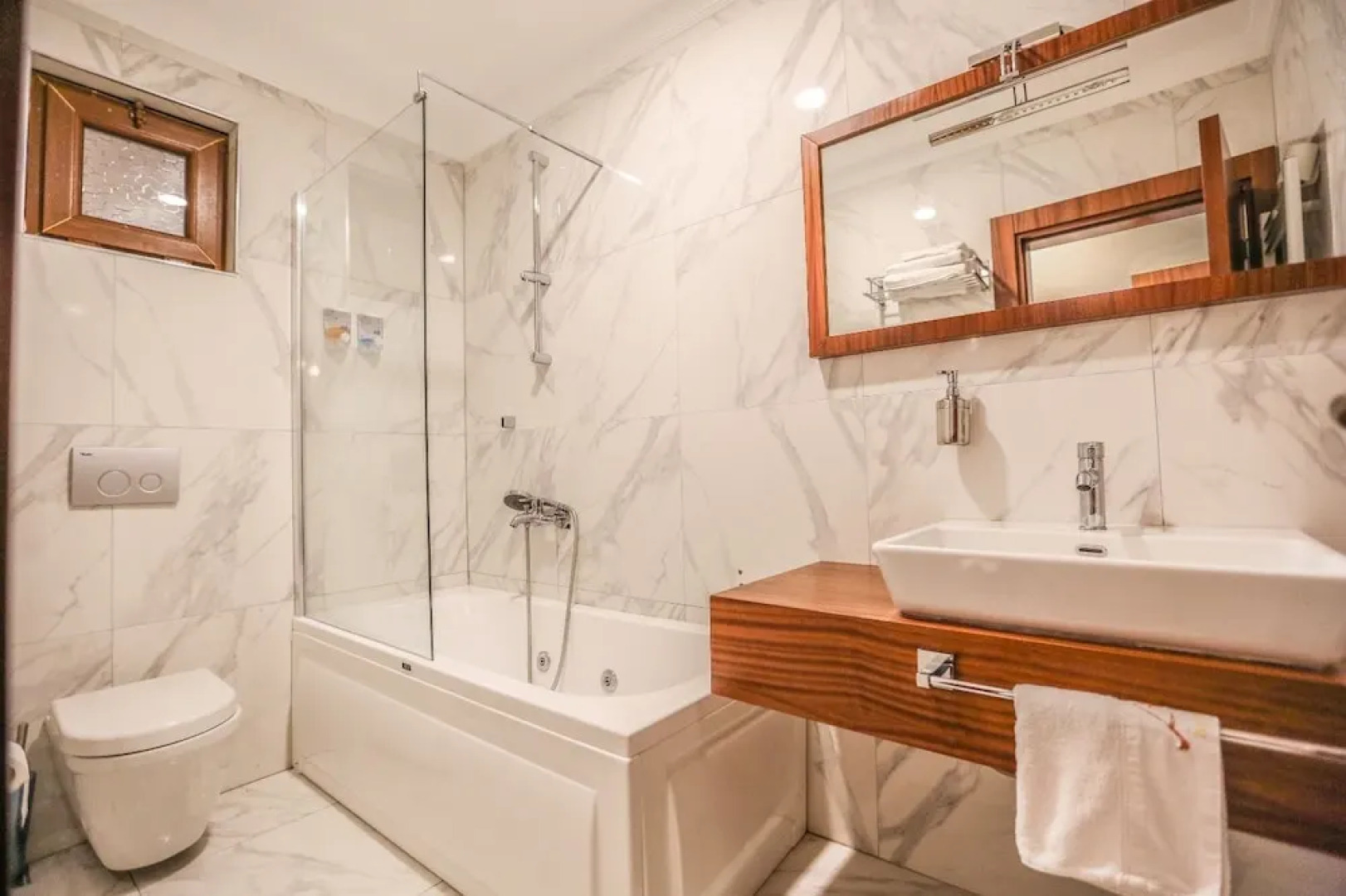 Akamoy Boztepe Hotel & restaurant