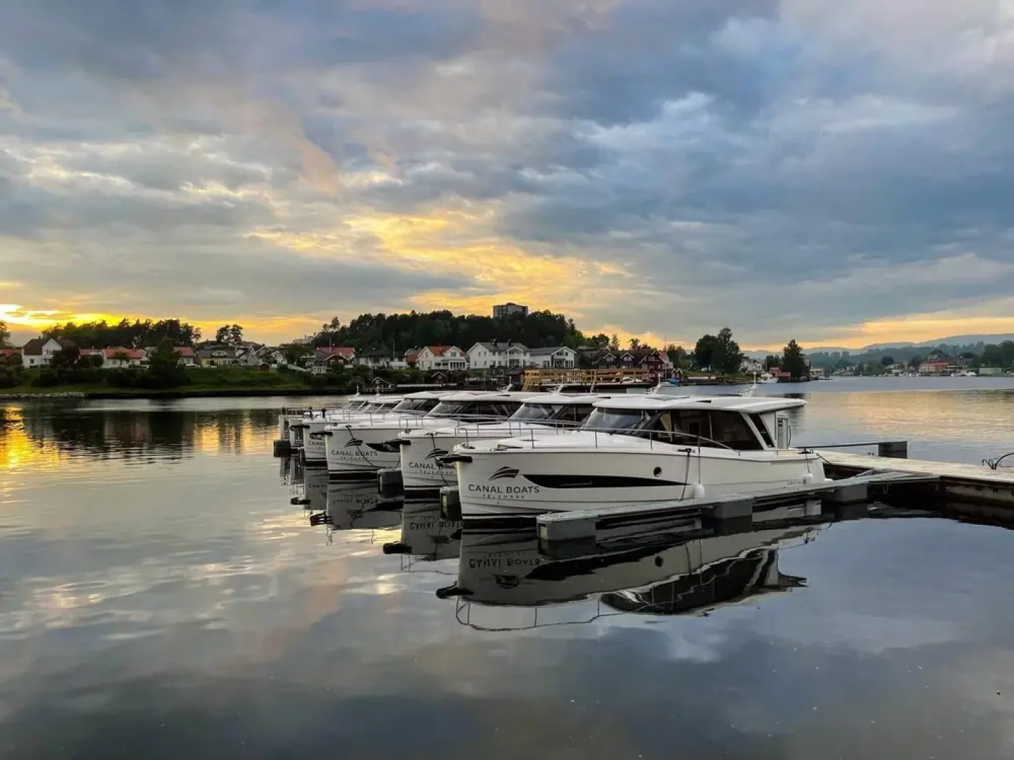 Porsgrunn Centrum Boat Hotel