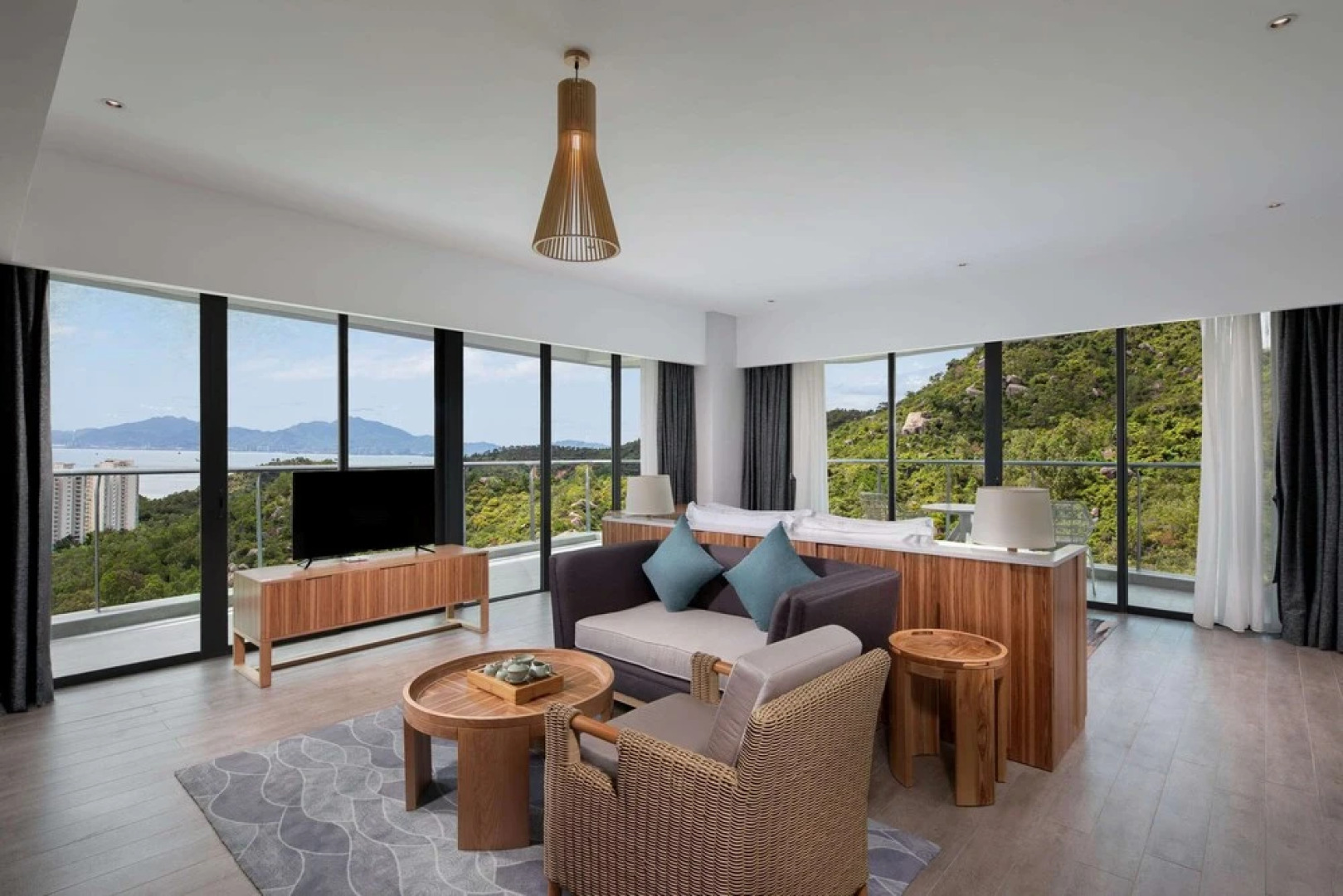 Yijing Holiday Hotel