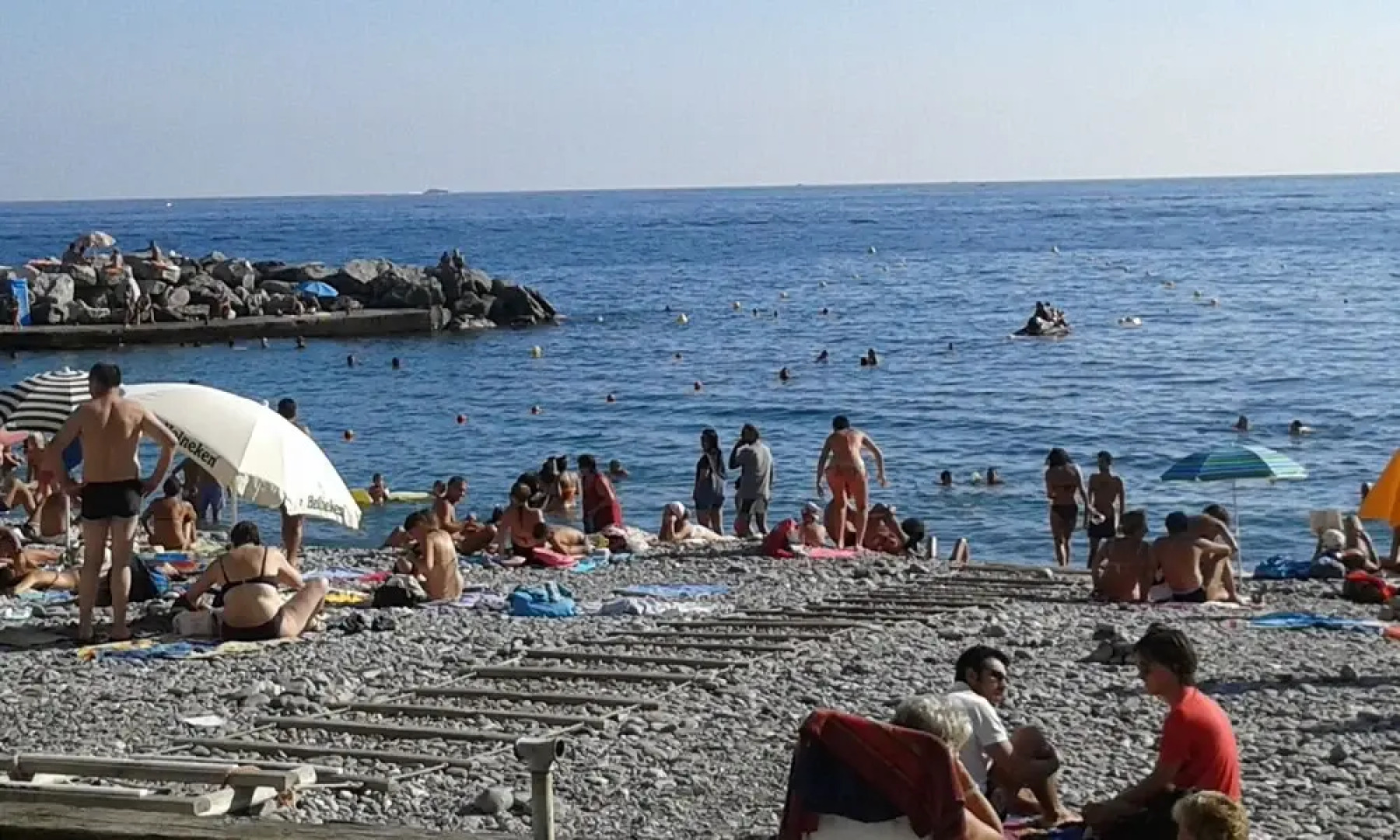 Elegant and Roomy Apartment on the Hill of Chiavari, Calm Relaxation Assured