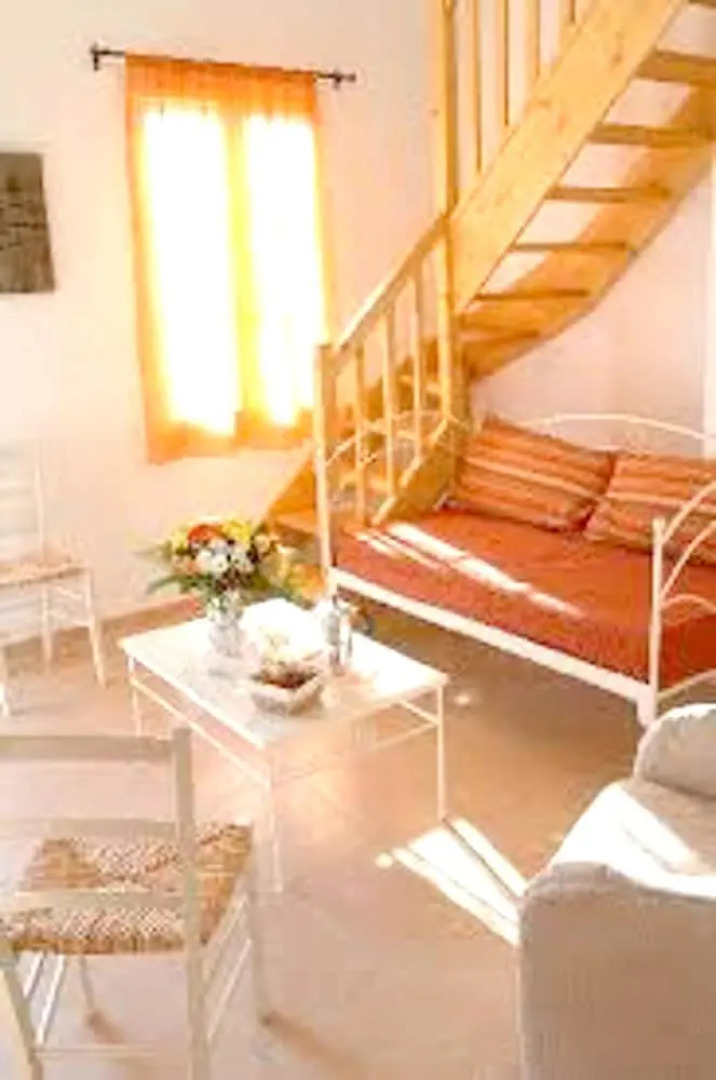 House With one Bedroom in Gallargues-le-montueux, With Pool Access, Furnished Terrace and Wifi - 20 km From the Beach