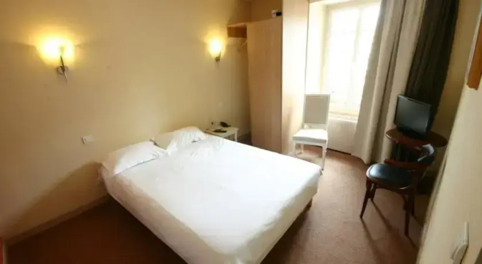 Brit Hotel La Guinguette