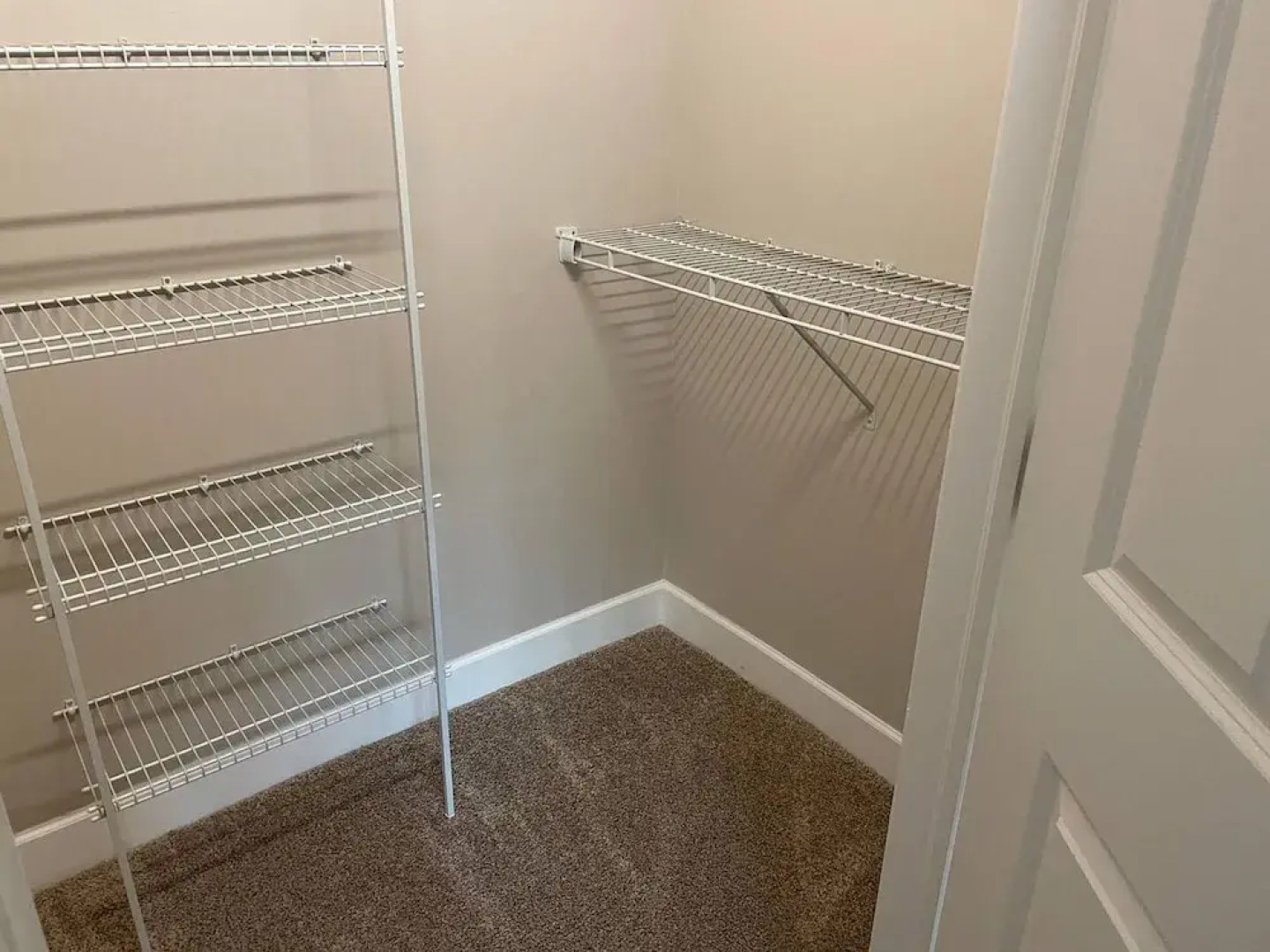 Polaris Luxury 2BR WFH Ready Pet Friendly