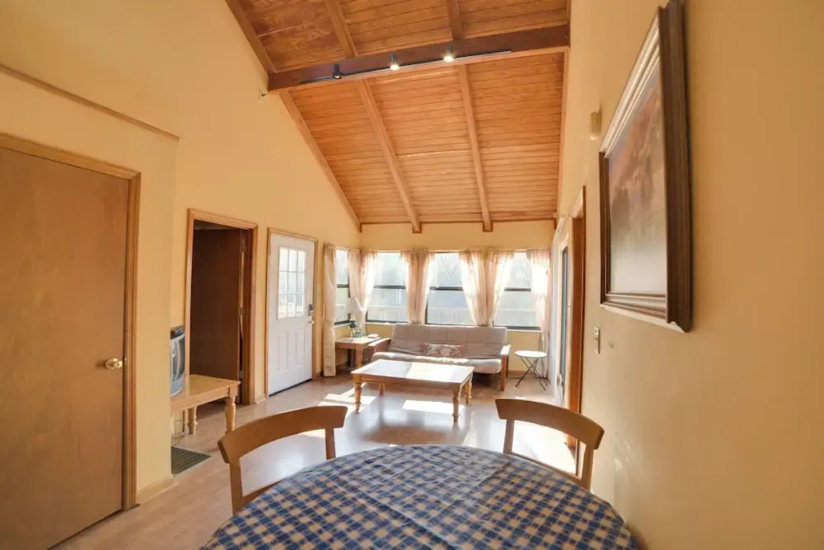 Peaceful Reliance Cabin w/ Deck on Hiwassee River!