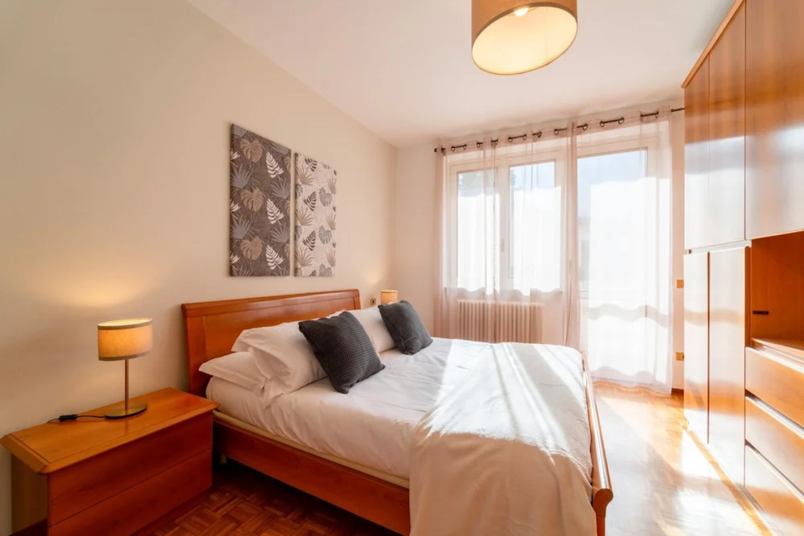 Scarlet Apartment With Garden by Wonderful Italy