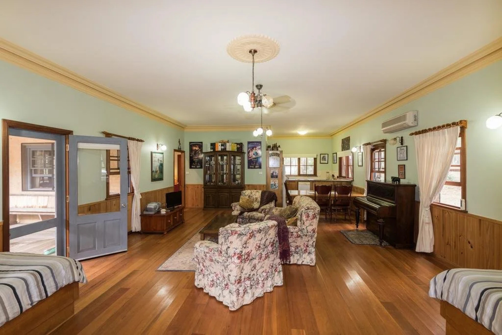 Bay and Bush, Jervis Bay