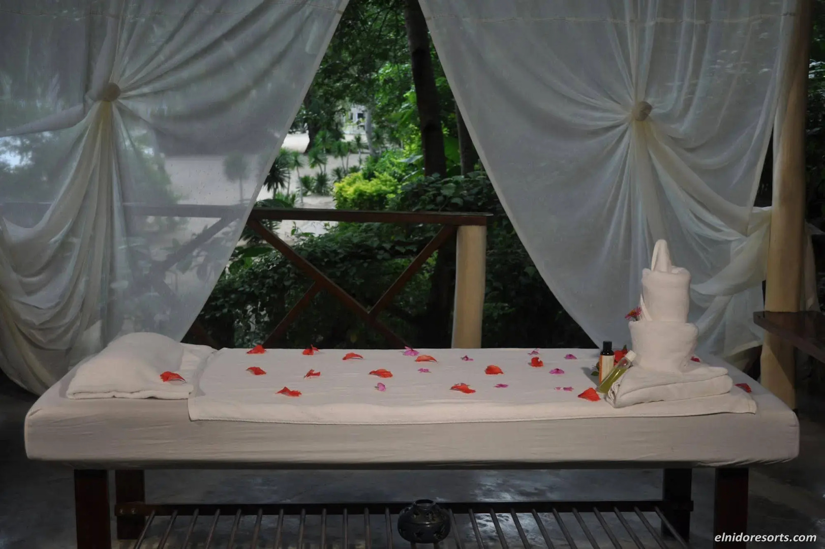 Apulit Island Resort