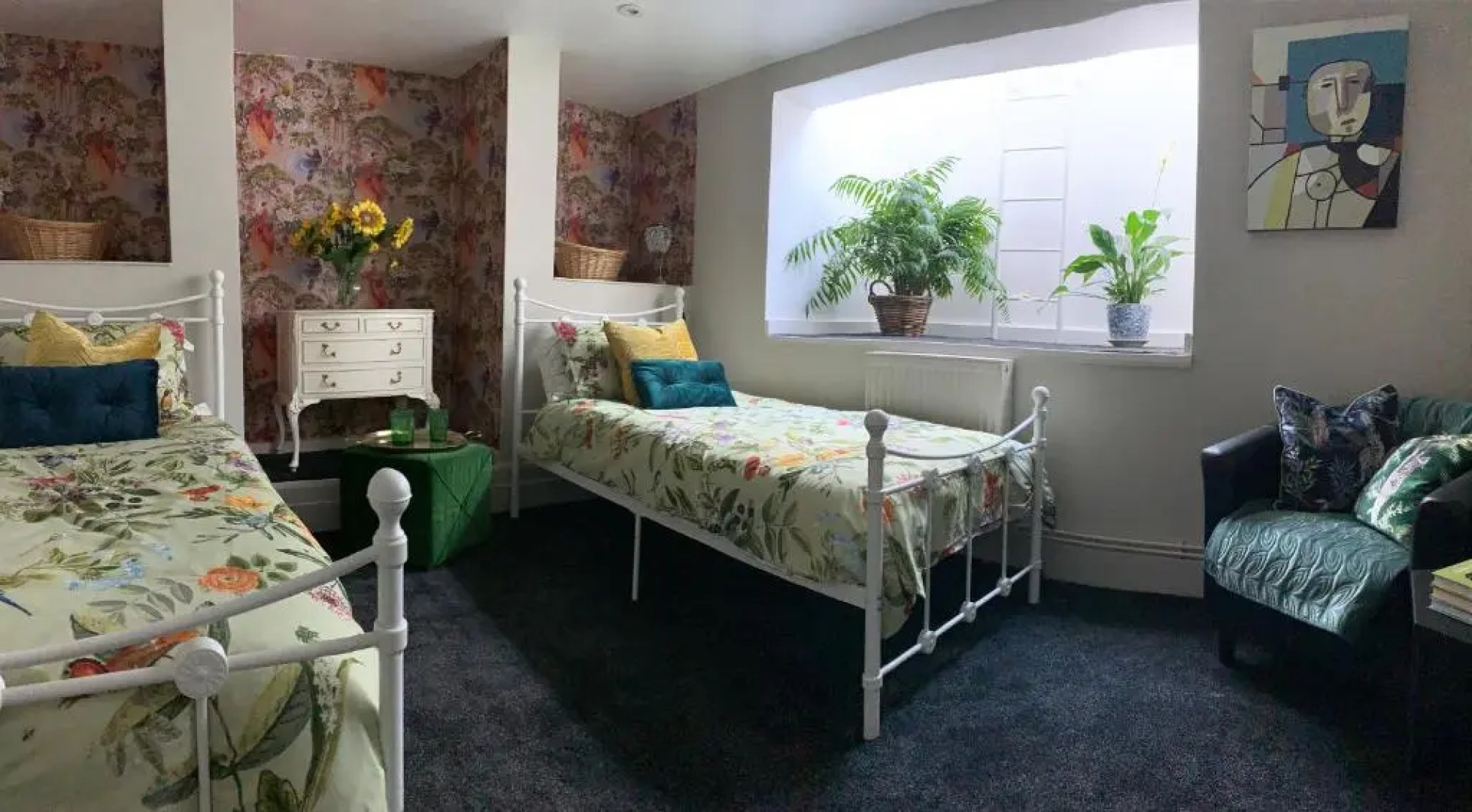 KIRA Beach House, Large luxury 2 bedroom apartment