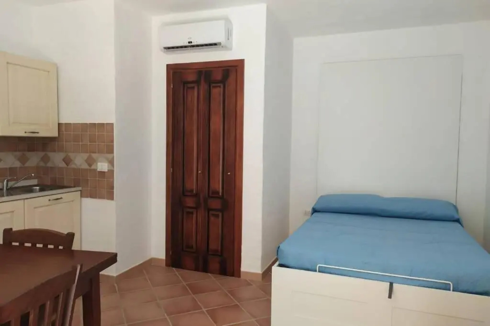 TINY HOUSE (con piscina e wi-fi)