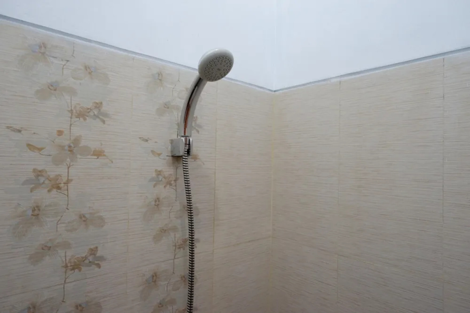 RedDoorz Syariah near Stasiun Tegal