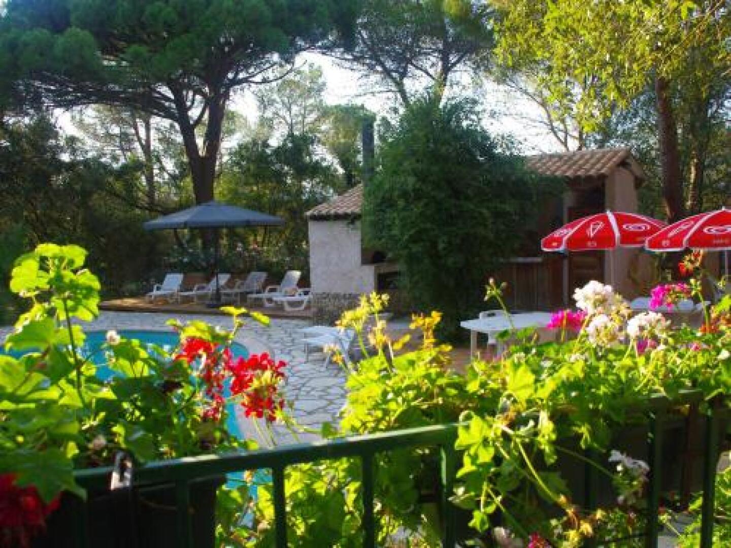 Location Villa et Studios Roquebrune-sur-Argens