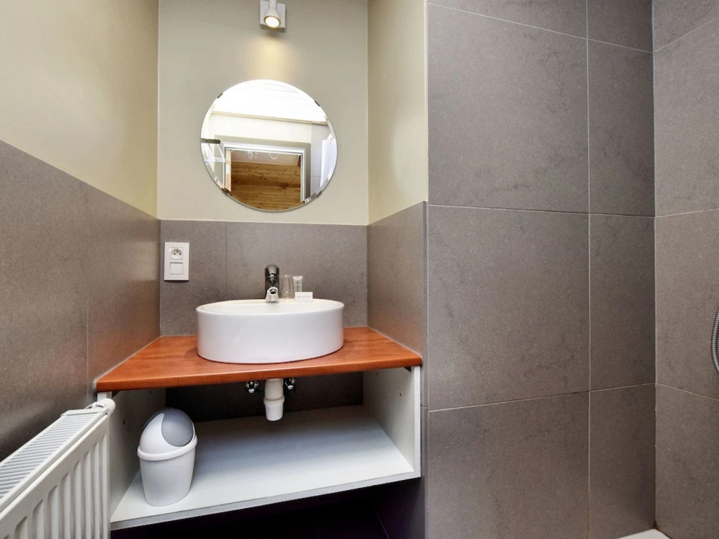 Cozy Chalet in Soy with Sauna