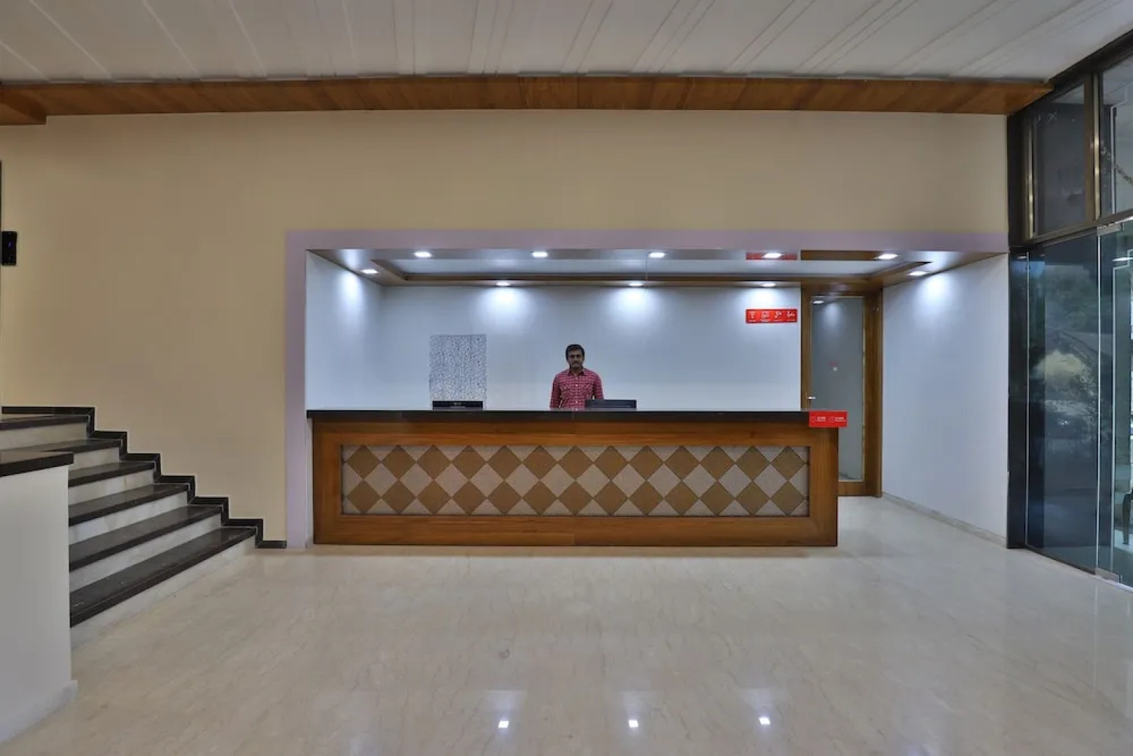 OYO 11543 Hotel Panchsheel
