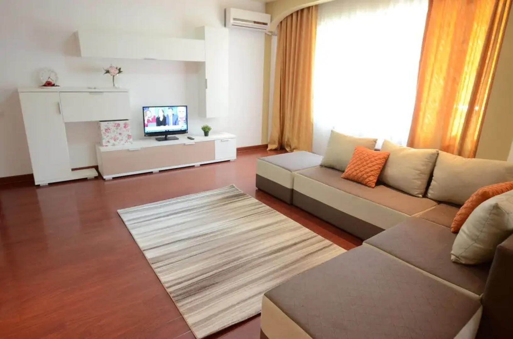 Divan Residence Apartments