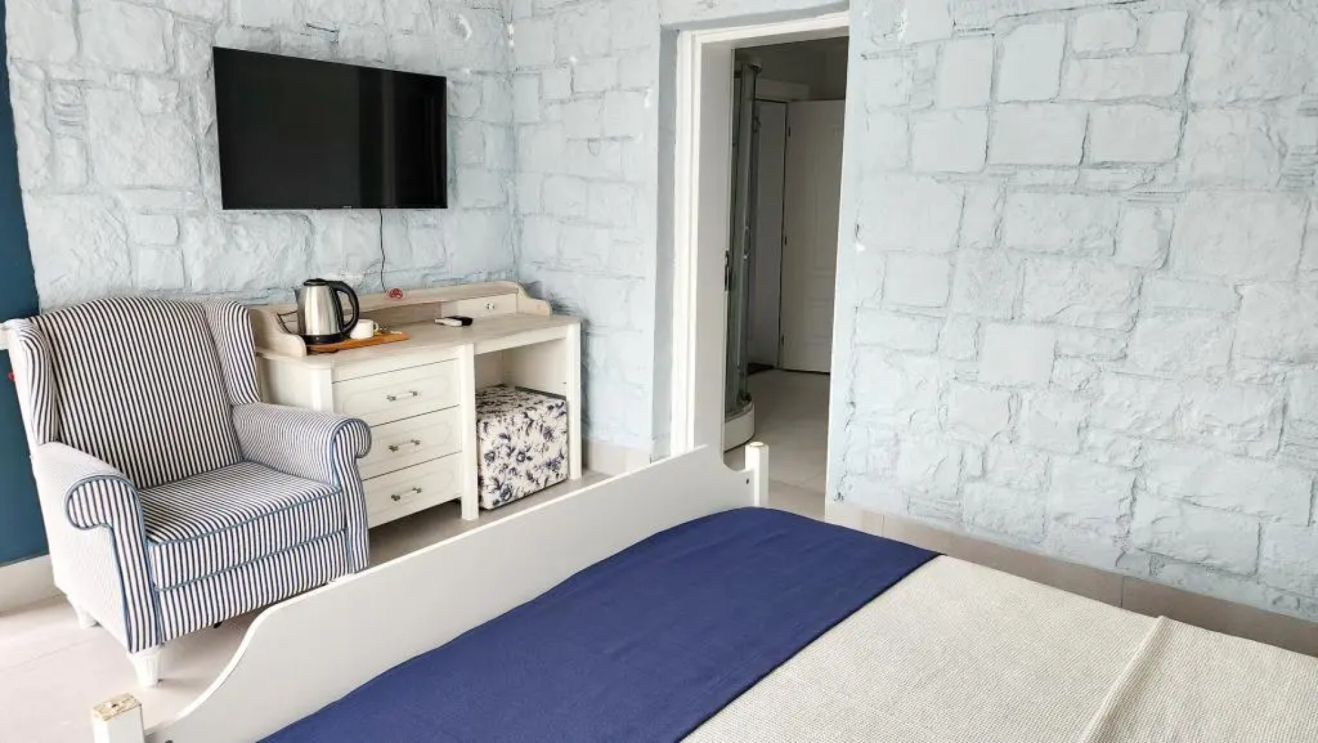 Otel Naturla Göl Evi