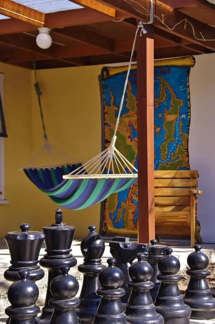 Sequoia Lodge & Backpackers