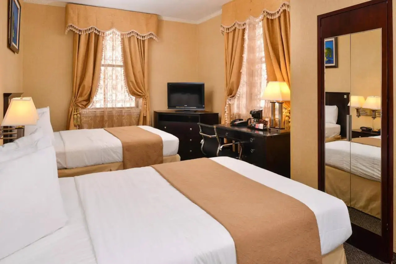 Baltimore Plaza Hotel