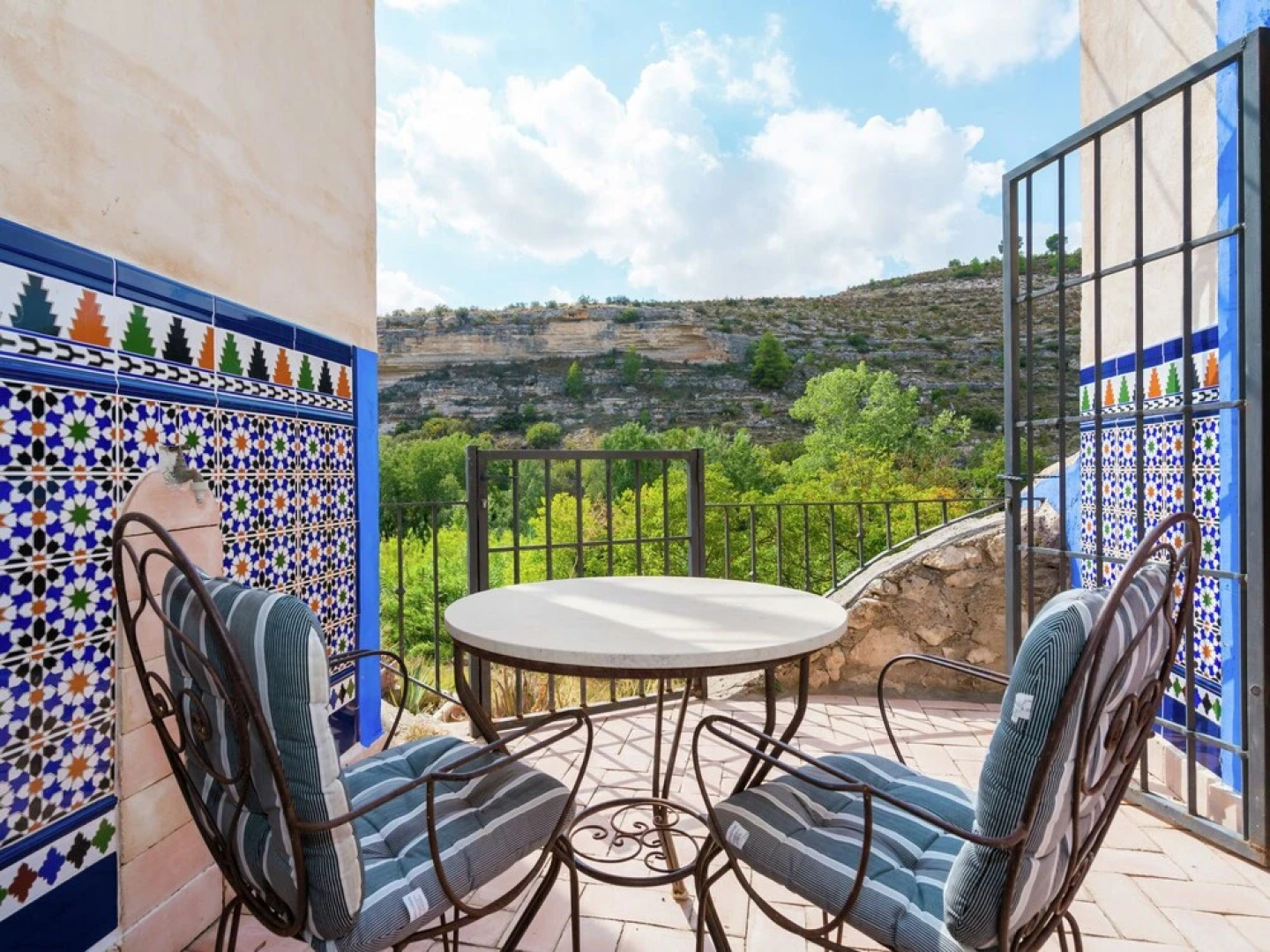 Country Cottage in Castile-La Mancha with pool and terrace