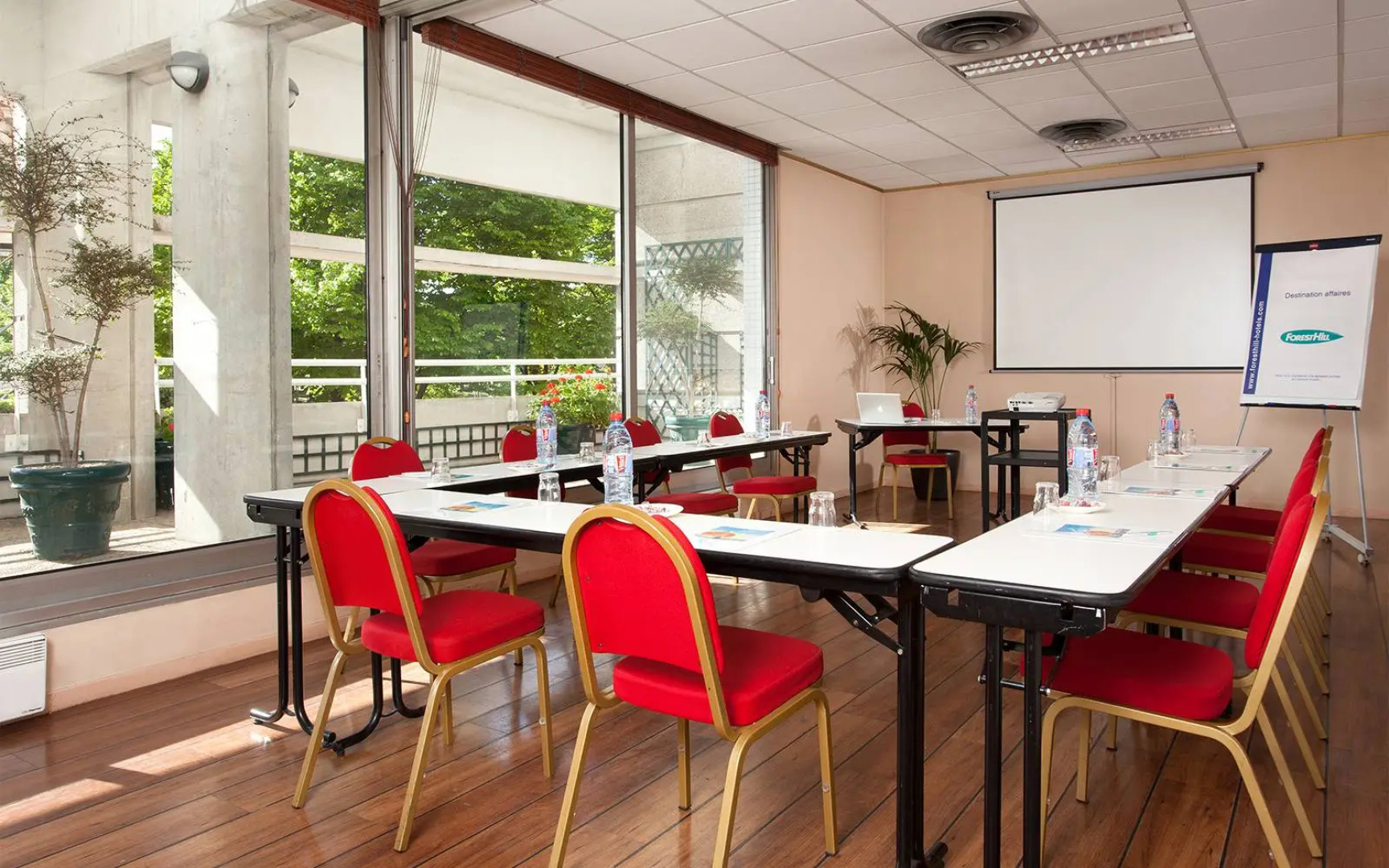 Отель Moxy Paris La Villette