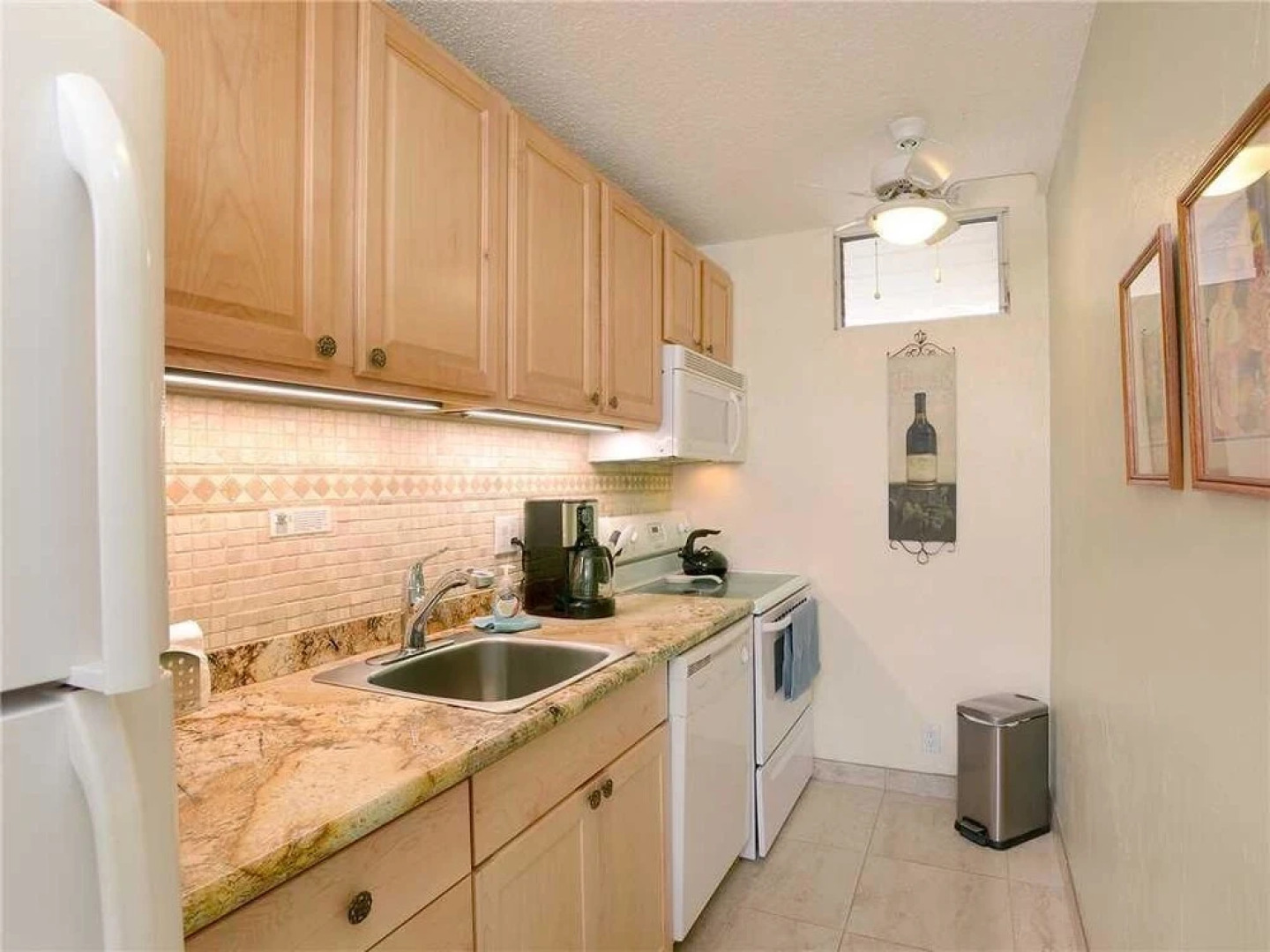 Nani Kai Hale 303 - One Bedroom Condo with Ocean View