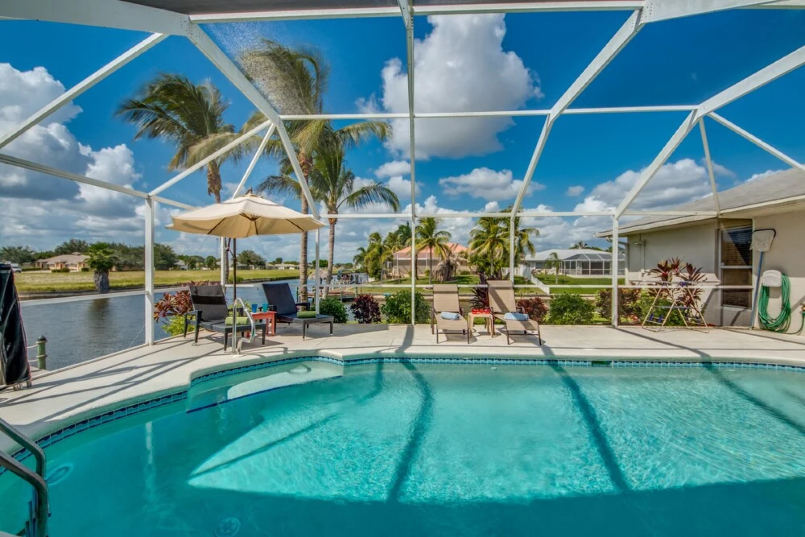 Villazo Ann - Roelens Vacations