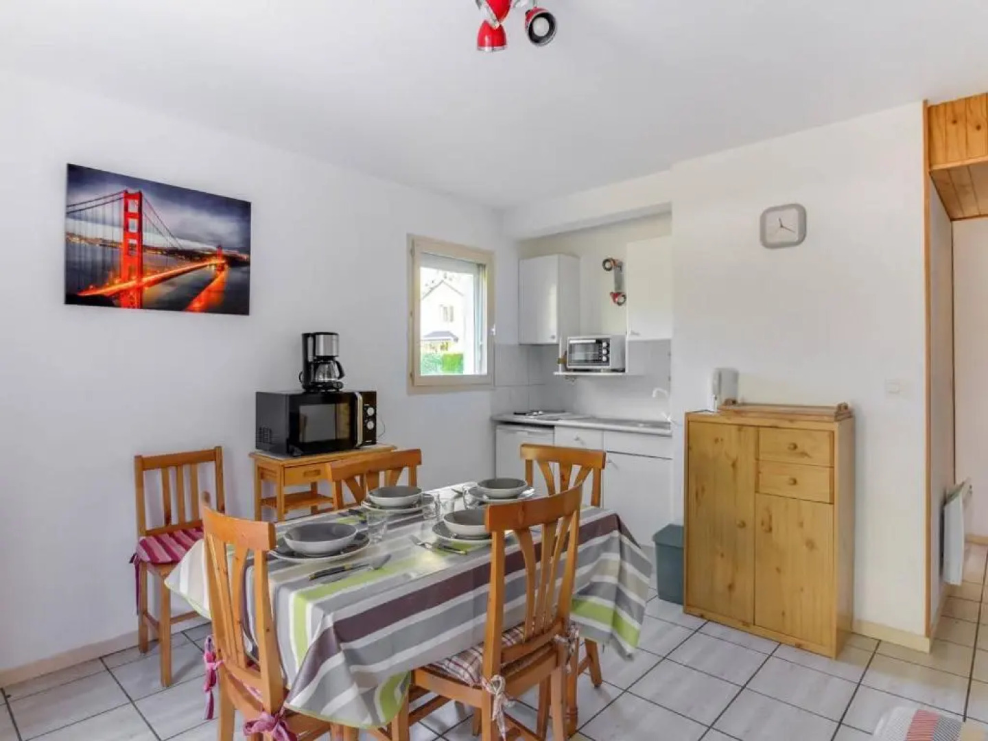 Appartement Esquièze-Sère, 3 pièces, 5 personnes - FR-1-402-37