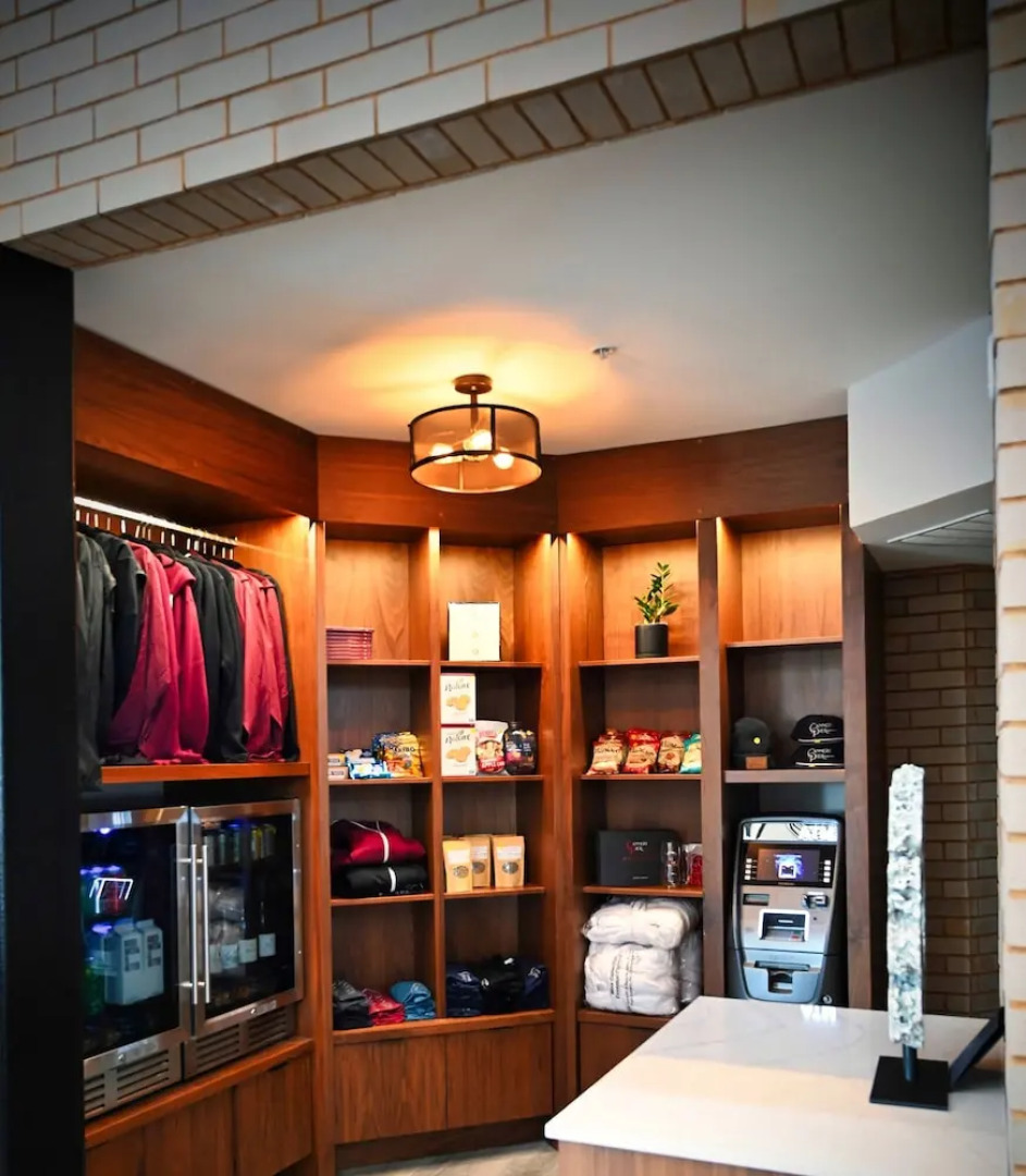 Cannery Pier Hotel & Spa