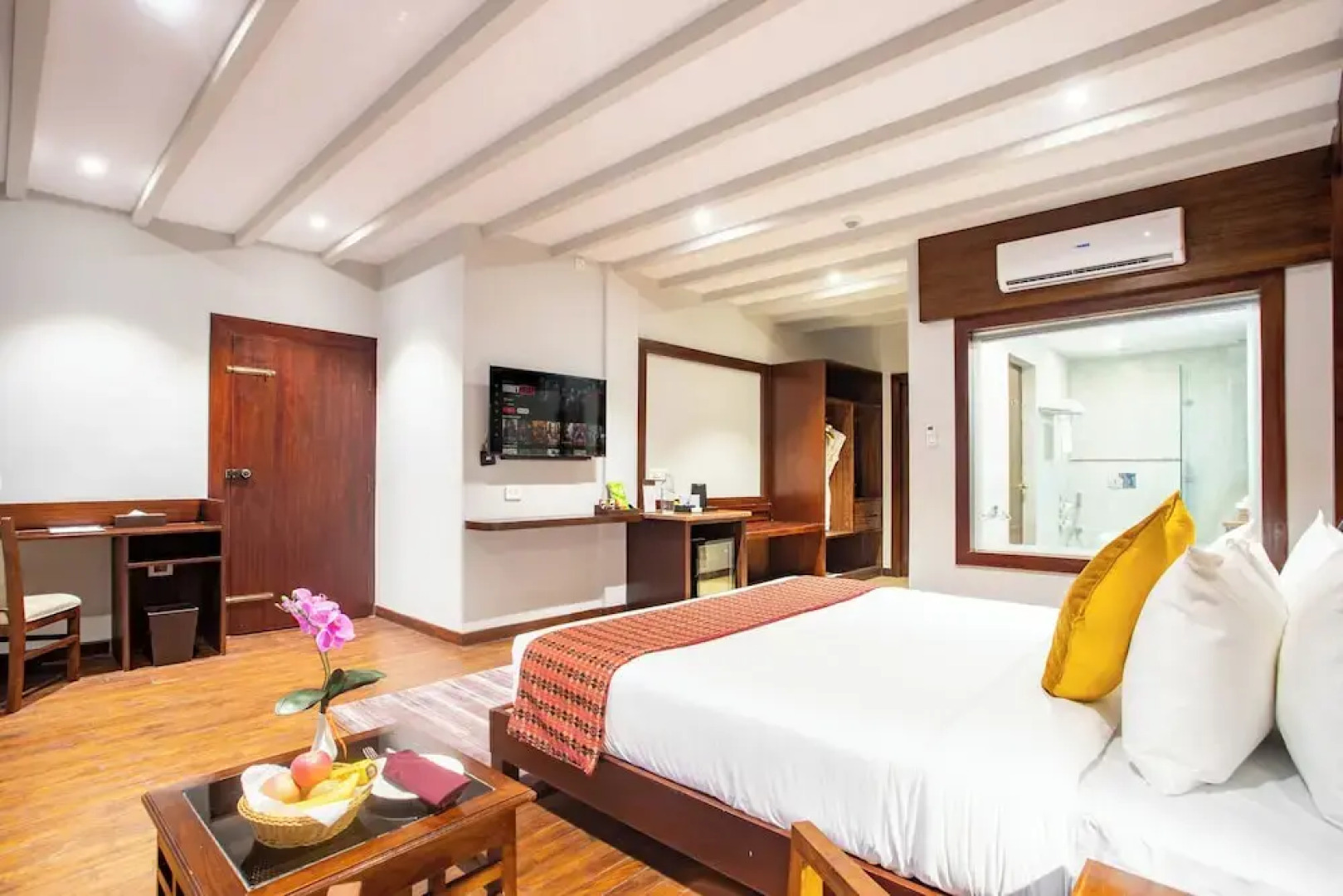 Regenta Resort & Spa By Riverside, Chitwan